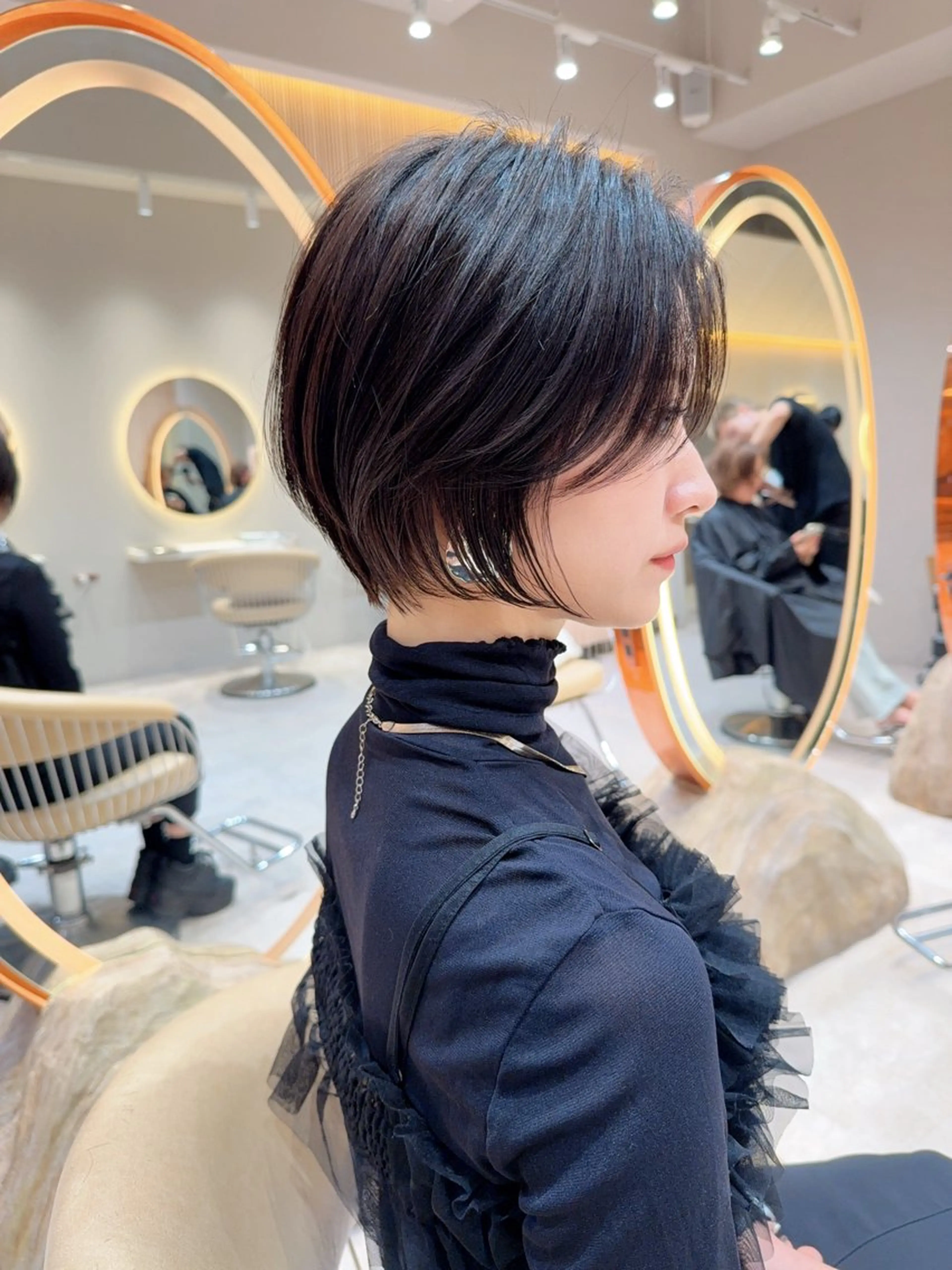 ショート カラー カット ヘアカラー トリートメント レイヤー❣️縮毛矯正 川村利幸のヘアスタイル