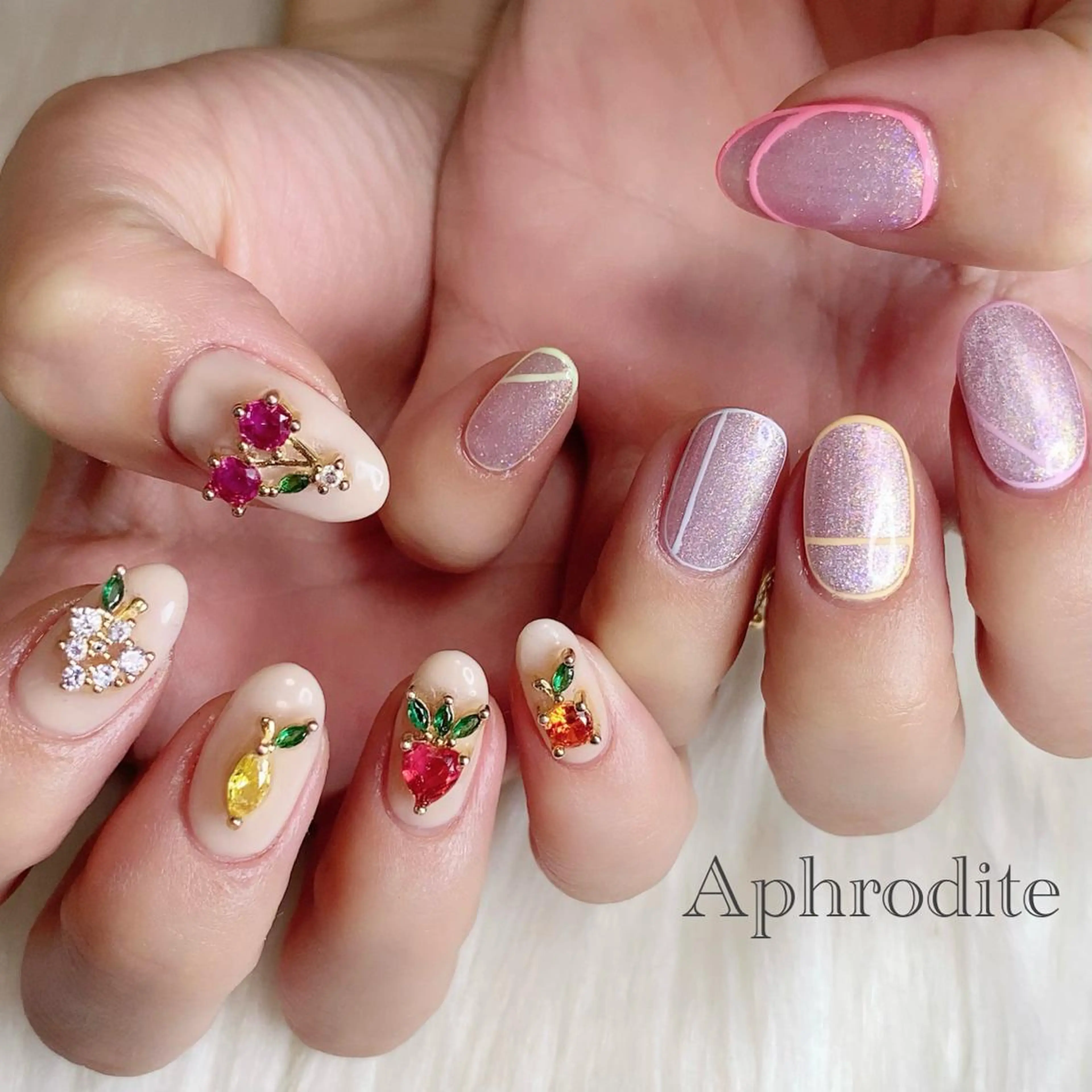 ネイル Aphrodite パラジェル認定サロンのネイルデザイン