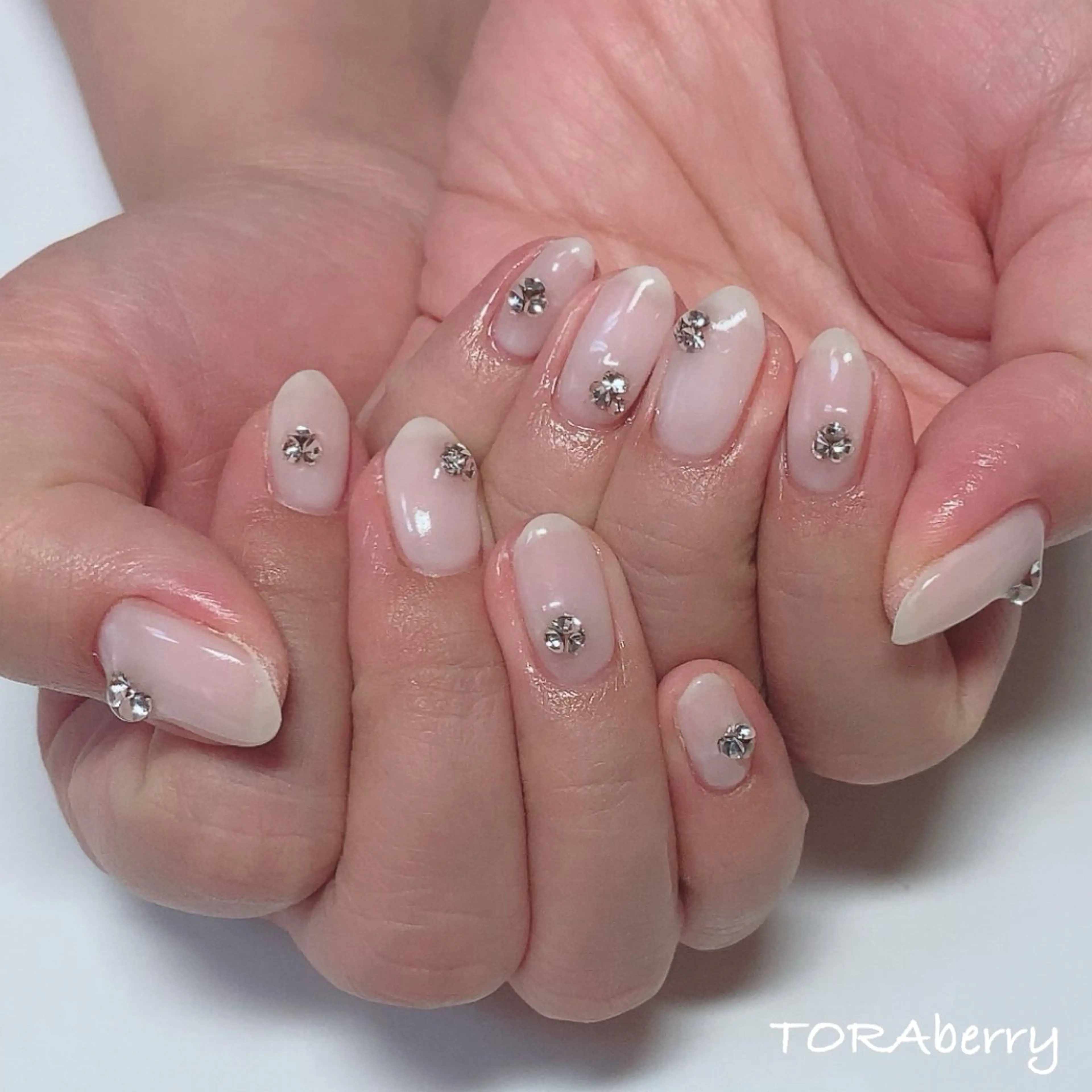 ネイル ハンドネイル ネイリスト なつみのネイルデザイン