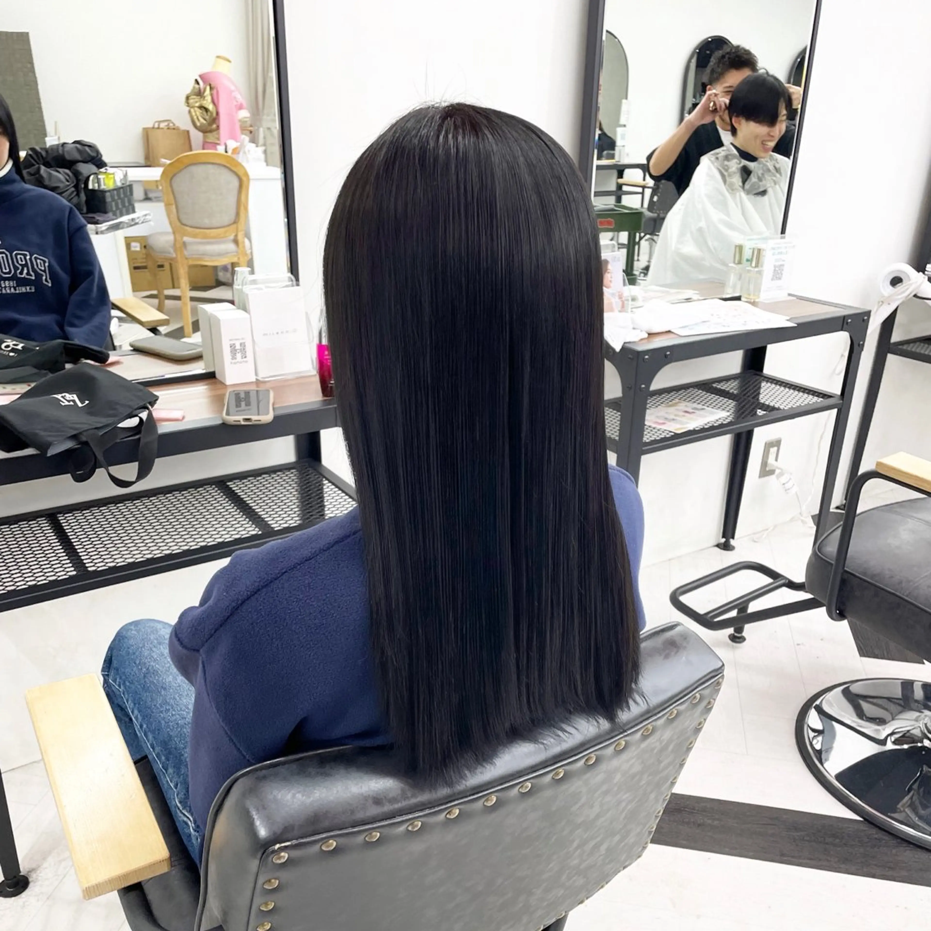 ミディアム カラー パーマ ヘアアレンジ メンズ 黒髪 ブルーカラー ブルーブラック トリートメント mona/ ストレートスタイル✨のヘアスタイル