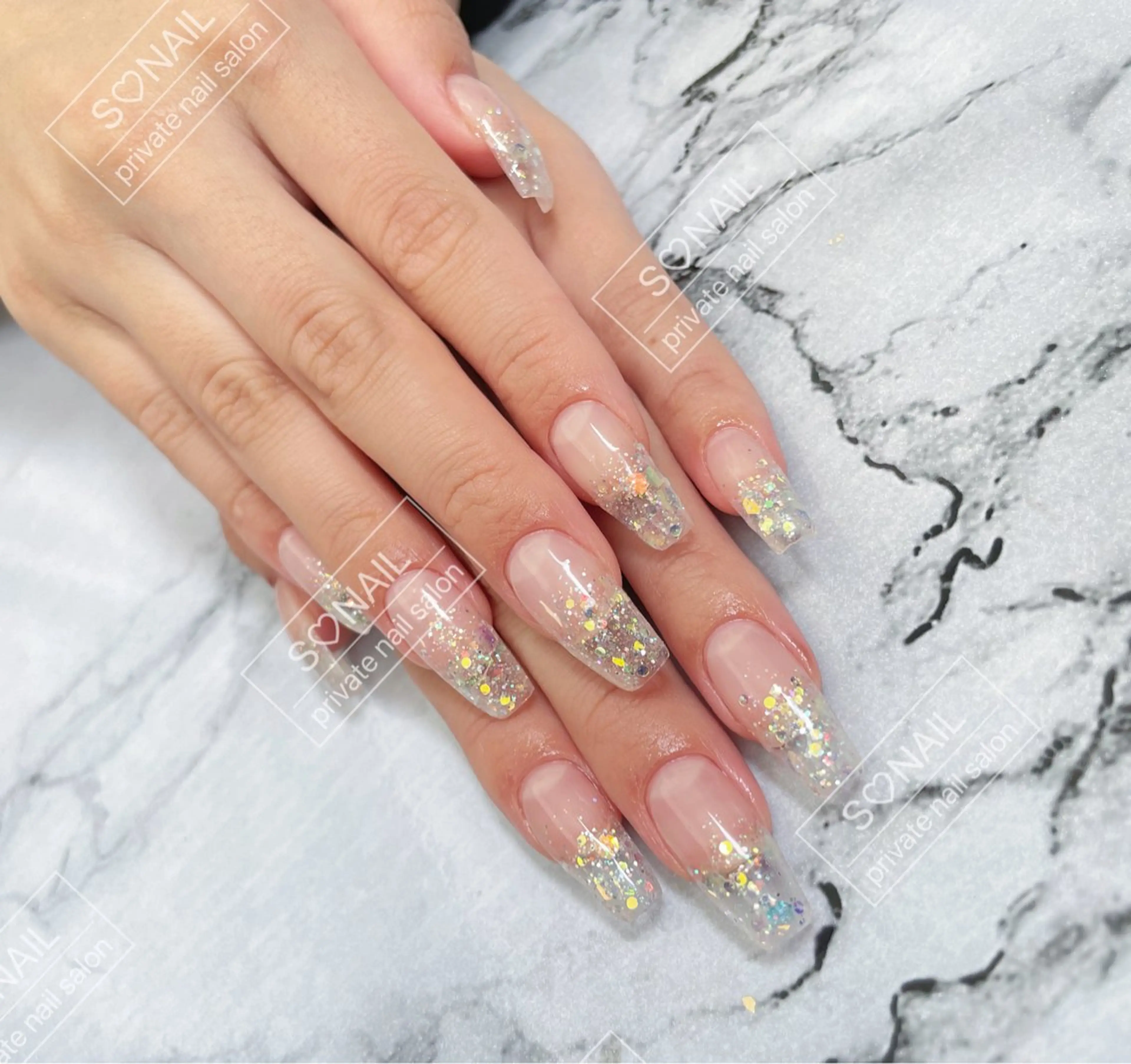 ネイル グラデーション ラメ(グリッター) ラメグラデーション ハンドネイル S♡NAIL所属・S.NAIL Suuのネイルデザイン