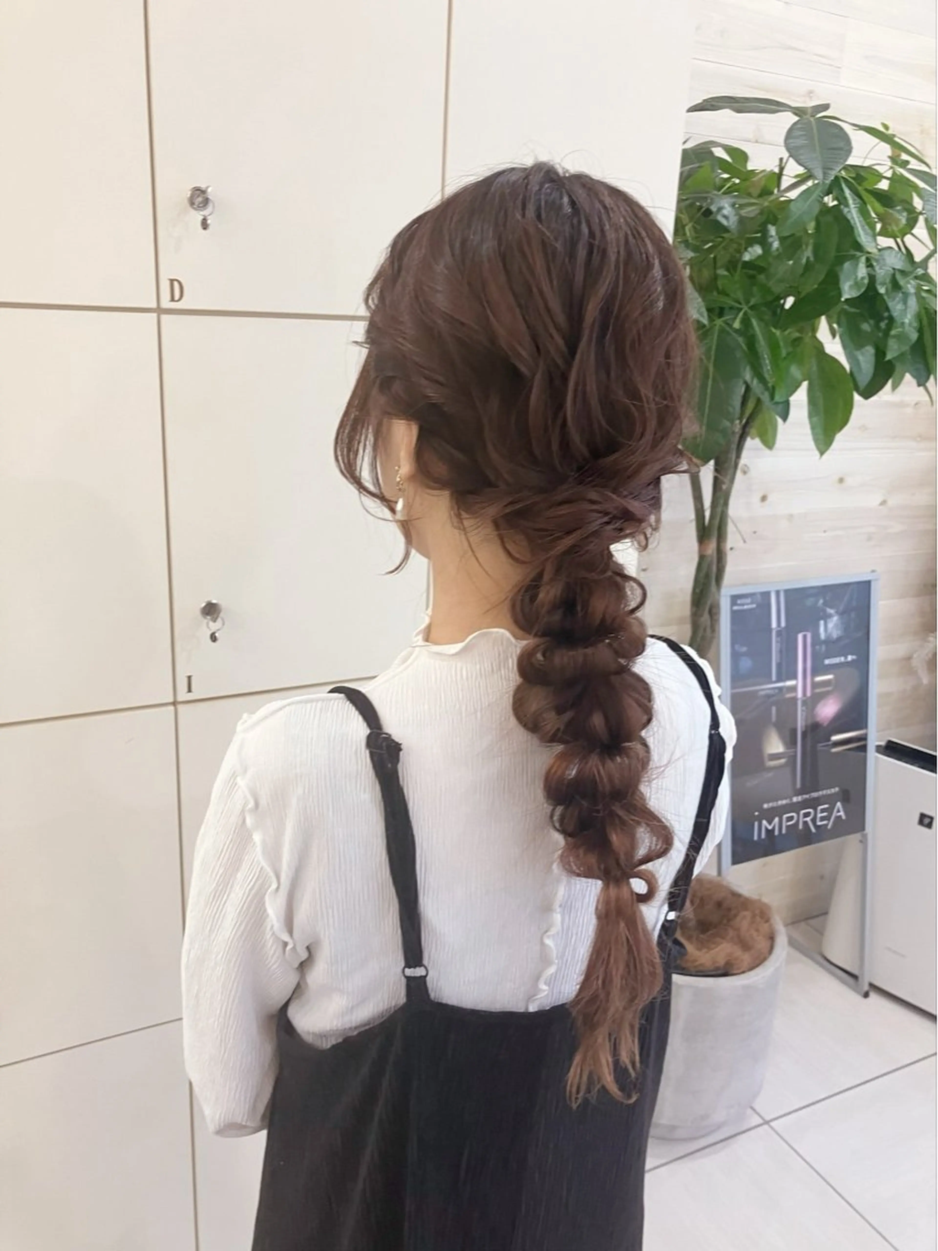 ロング ヘアアレンジ 前髪/顔周り/透明感 艶カラーとどさんのヘアスタイル