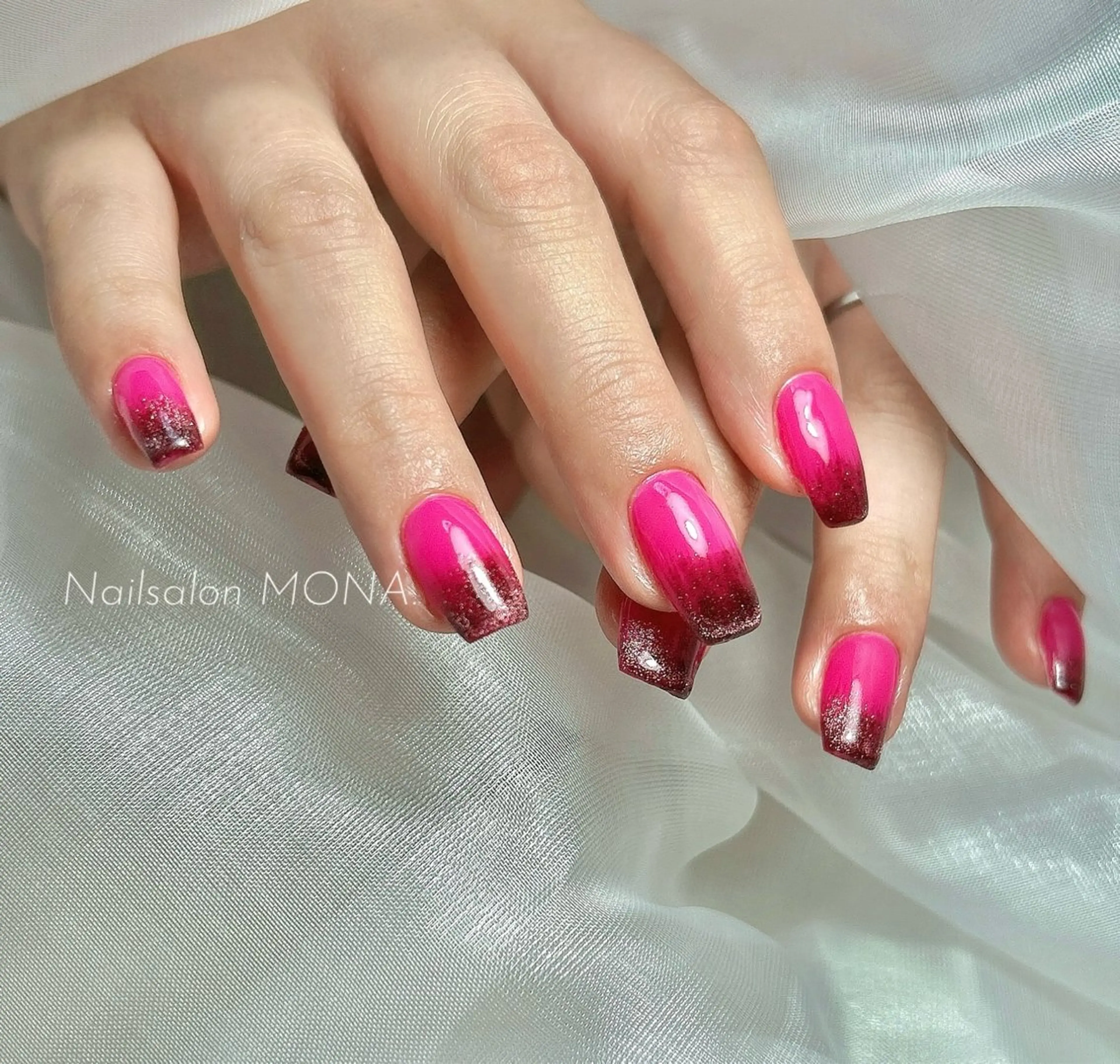 ネイル グラデーション マグネットネイル ハンドネイル Nailsalon MONA.のネイルデザイン