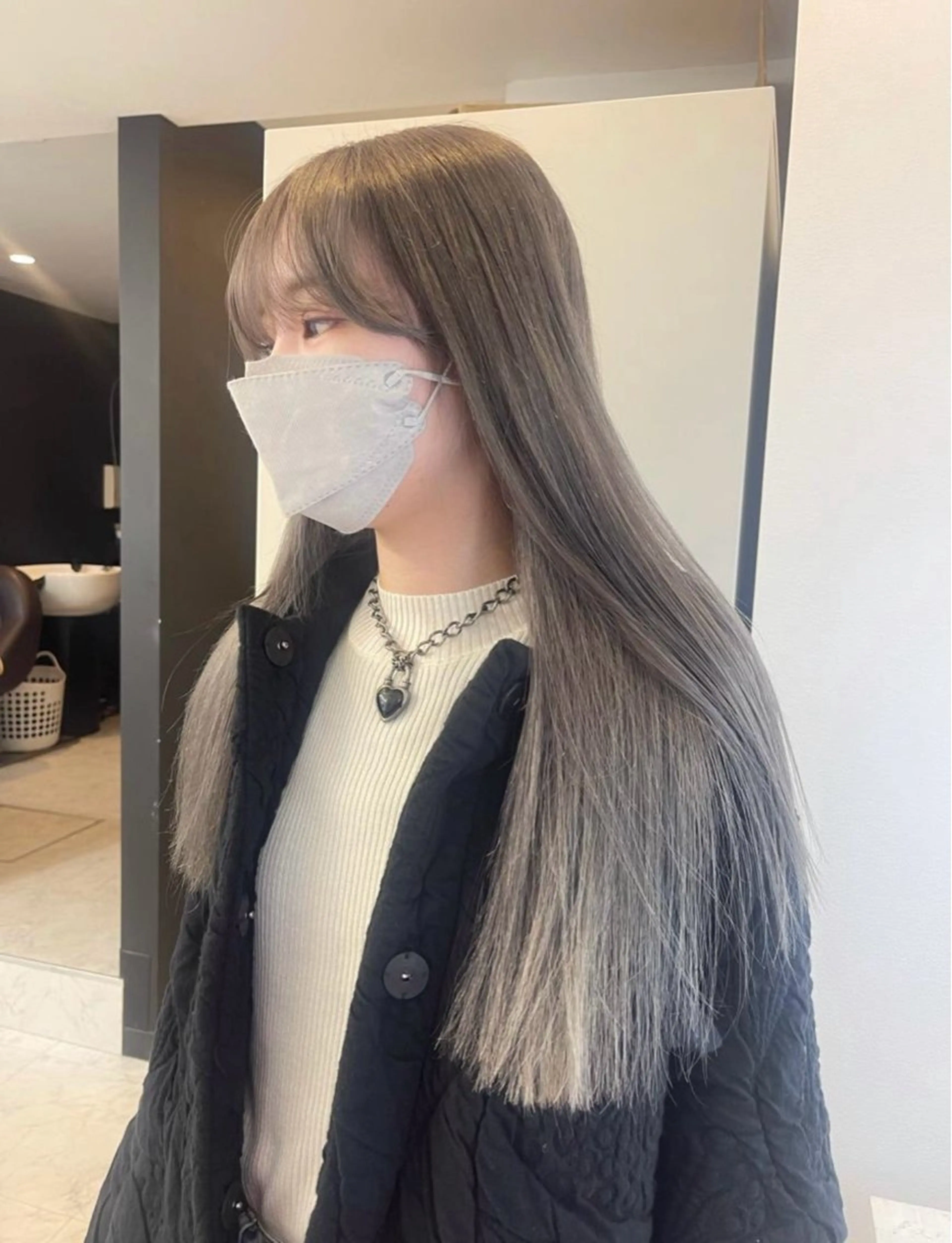 ロング カラー ブリーチ ケアブリーチ ダブルカラー ハイトーンカラー 韓国風ヘア ヘアカラー トリートメント salowin原宿iori所属・💋ハイトーンデザイ ンヘア💋A'nyuのヘアスタイル