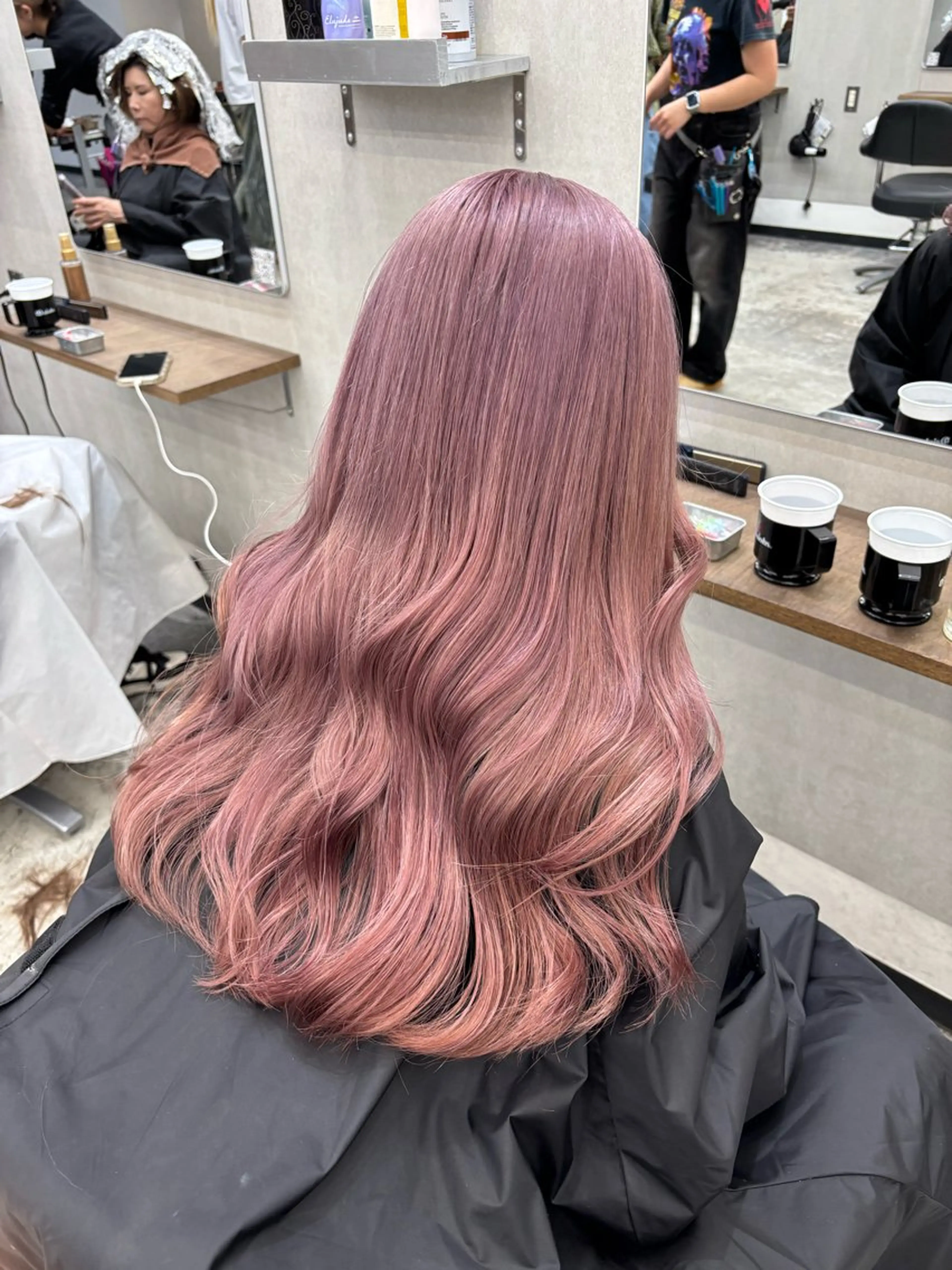 ロング ヘアカラー 🌈ハイトーンカラー ⋆˚ʚɞにいな🌈のヘアスタイル