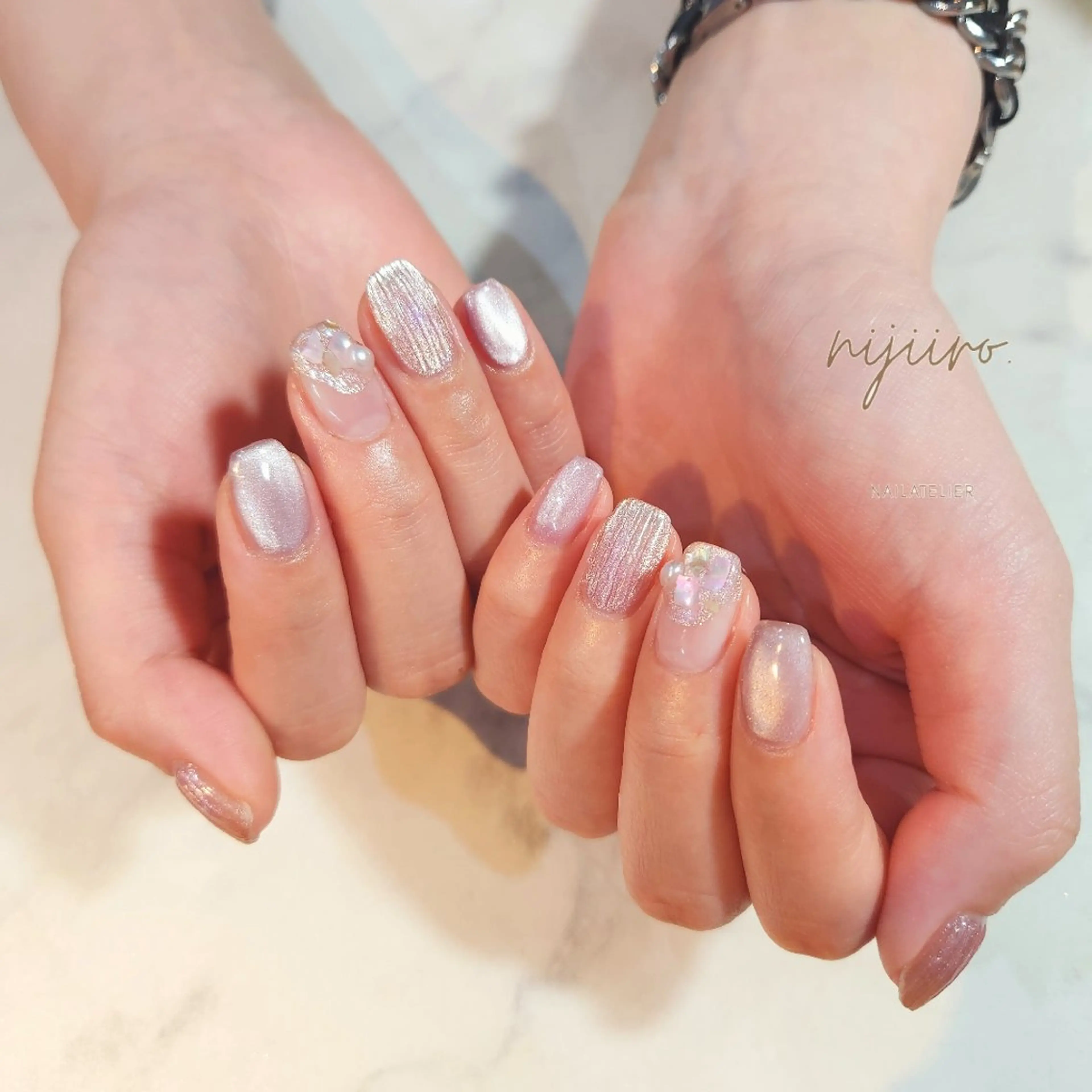 ネイル ハンドネイル nailatelier nijiiro.所属・nijiiro🌈 サトウのネイルデザイン