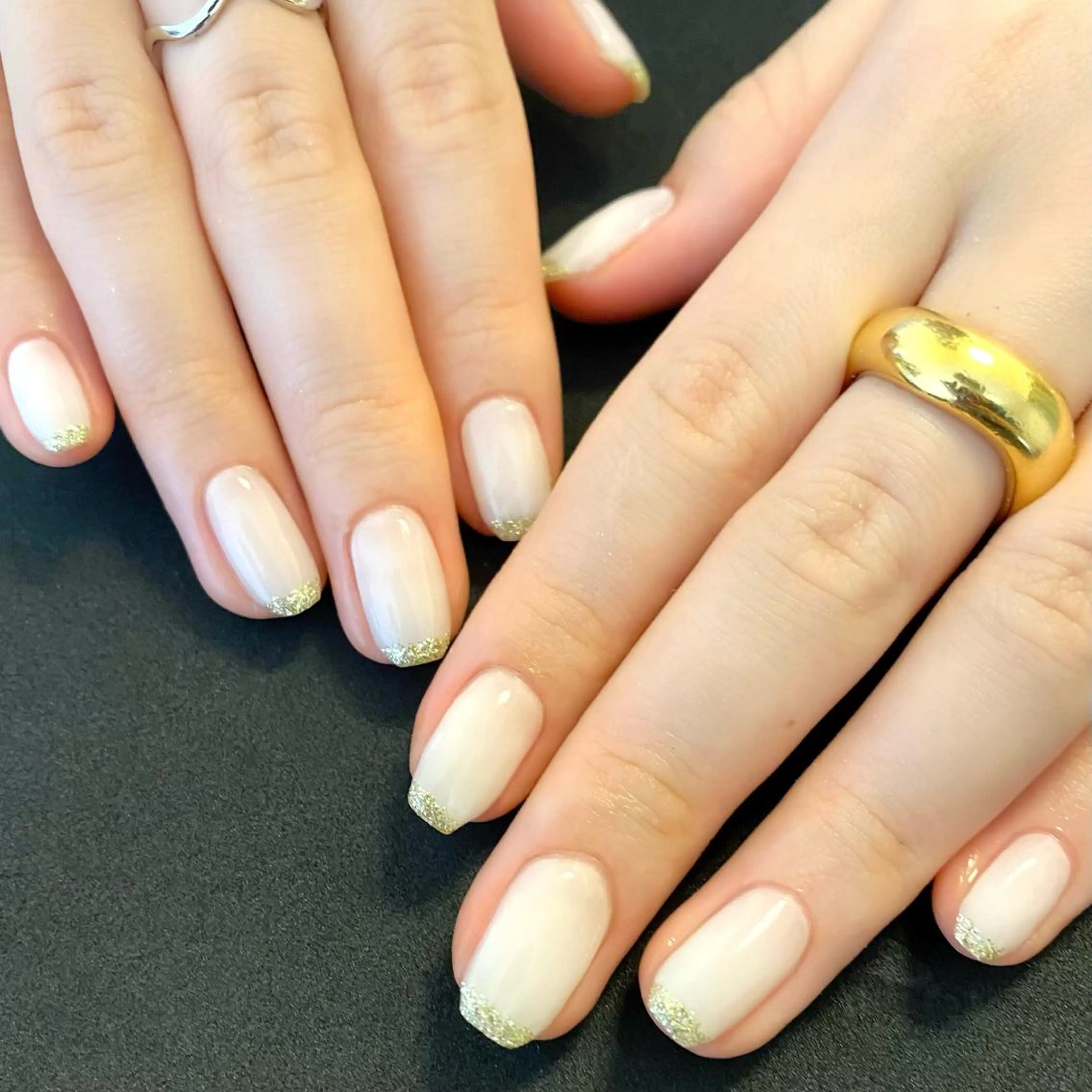 ネイル フレンチネイル ゴールド ラメ(グリッター) nail*157 .のネイルデザイン