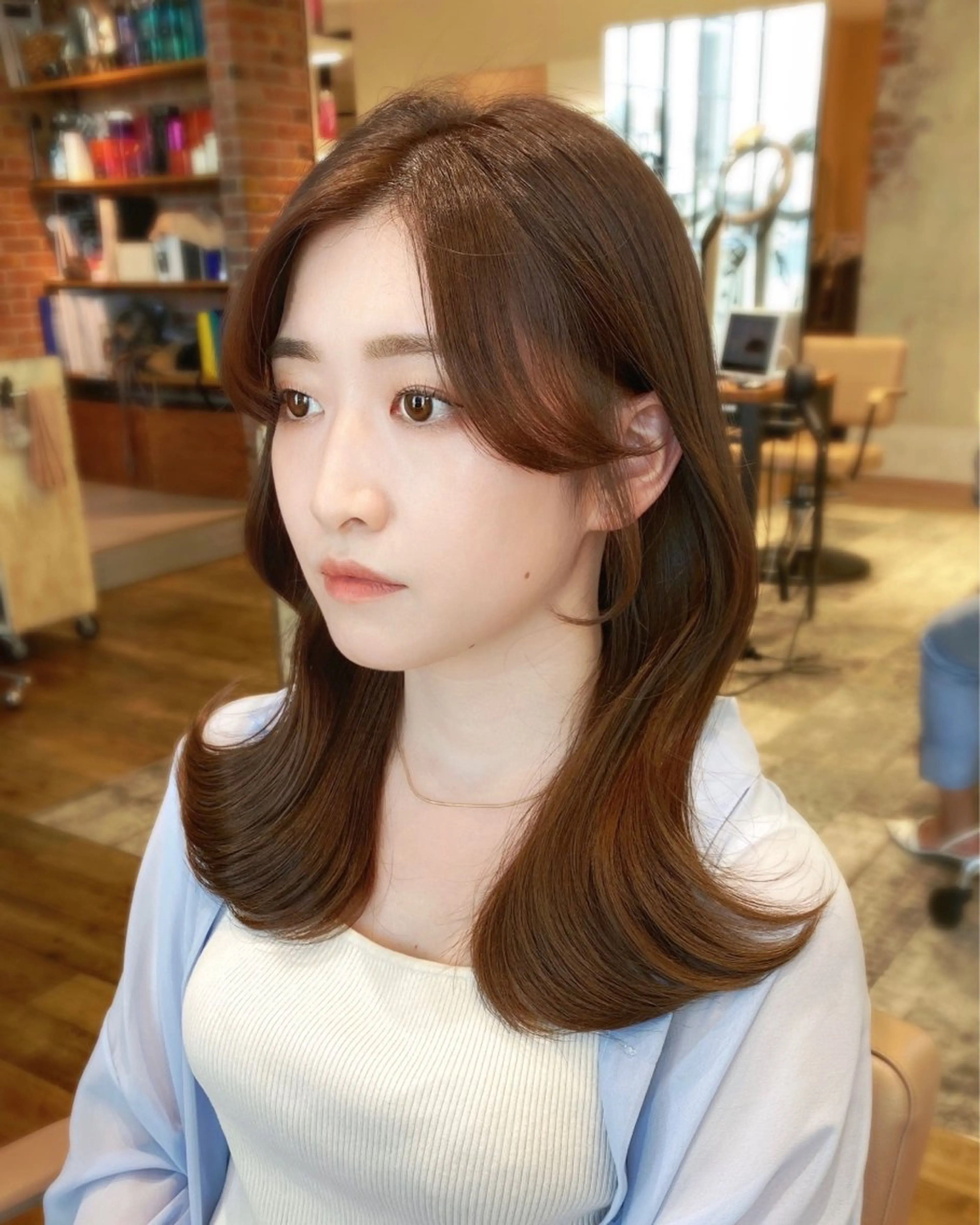 ミディアム カラー On所属・顔まわりカット🌟 くびれヘア/寺門遥輝のヘアスタイル