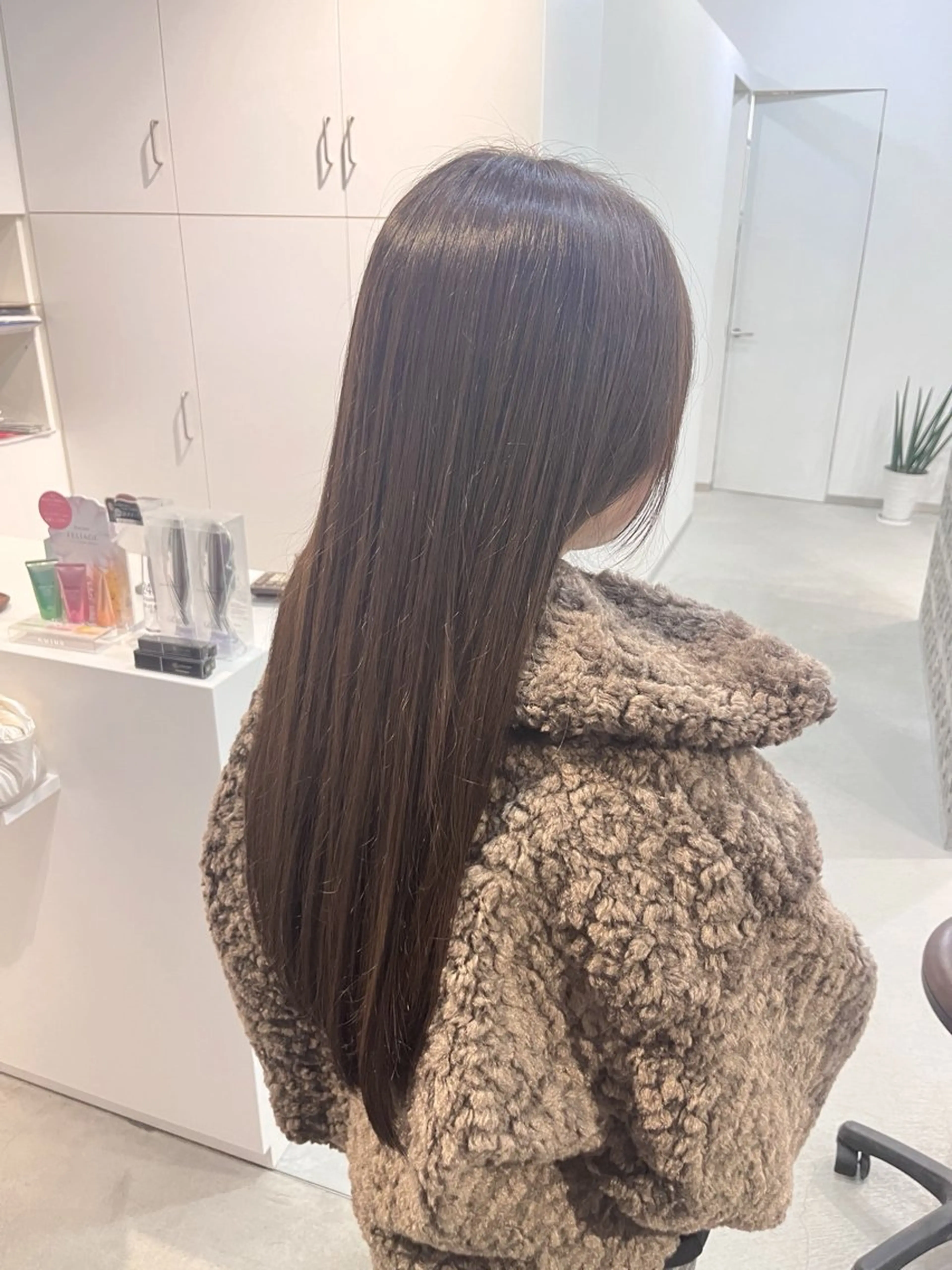 ロング カラー アッシュ ベージュカラー 小笹 耕平のヘアスタイル