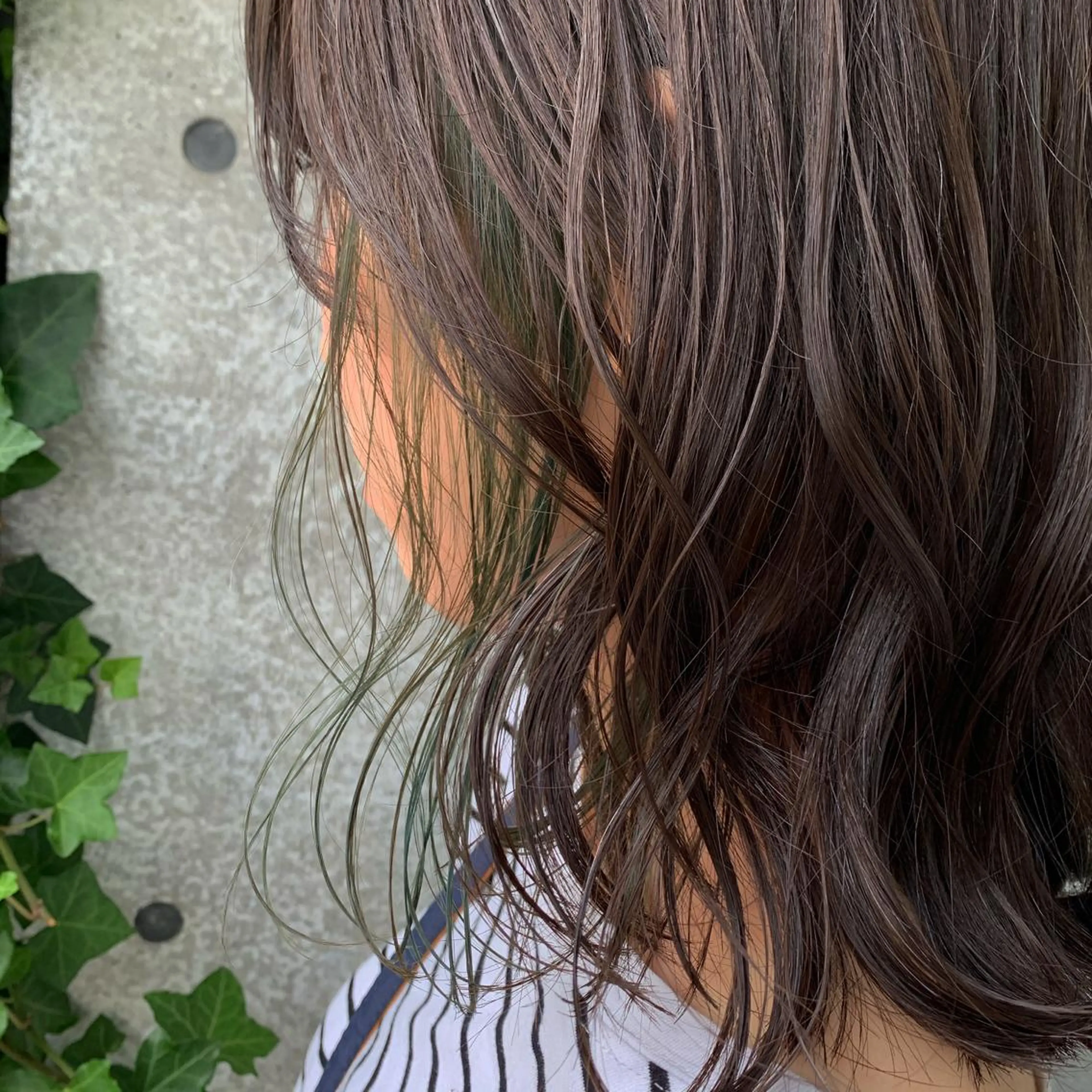 ミディアム カラー 顔周り/暗髪カラー /アベ マホのヘアスタイル