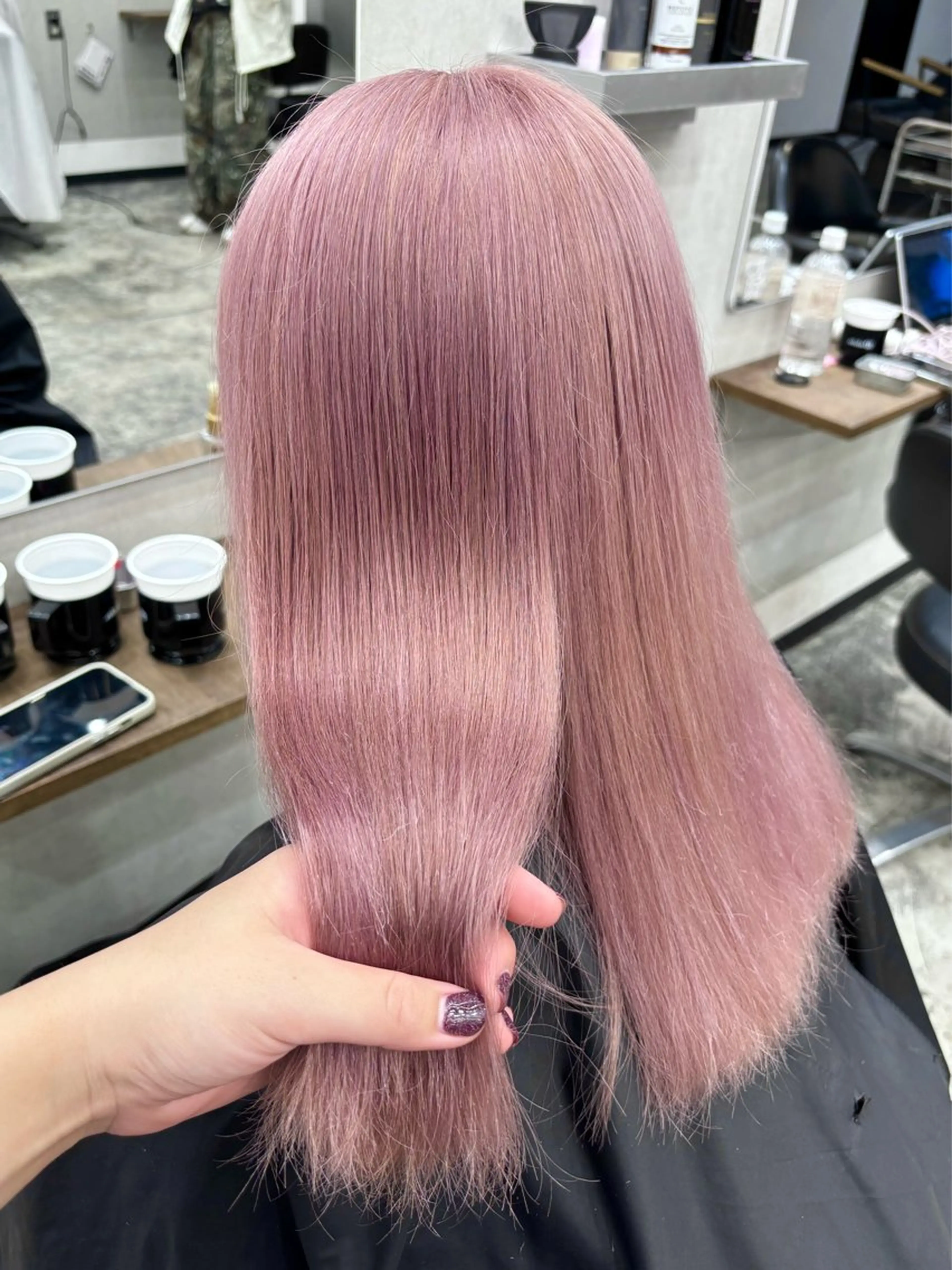 セミロング ヘアカラー dot .tokyo所属・中村 彩夏のヘアスタイル