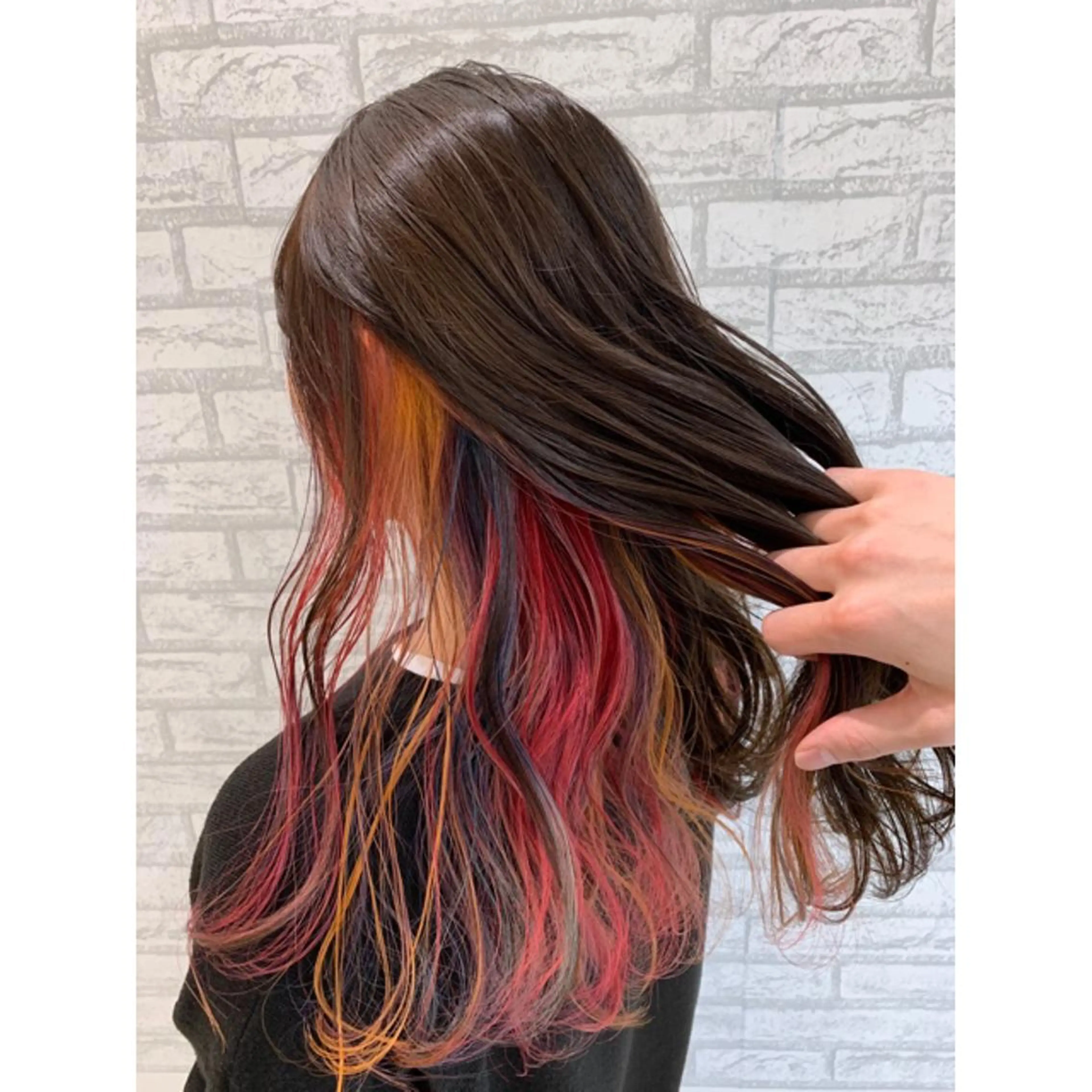 ロング カラー デザインカラー、艶髪 大塚　耕平のヘアスタイル