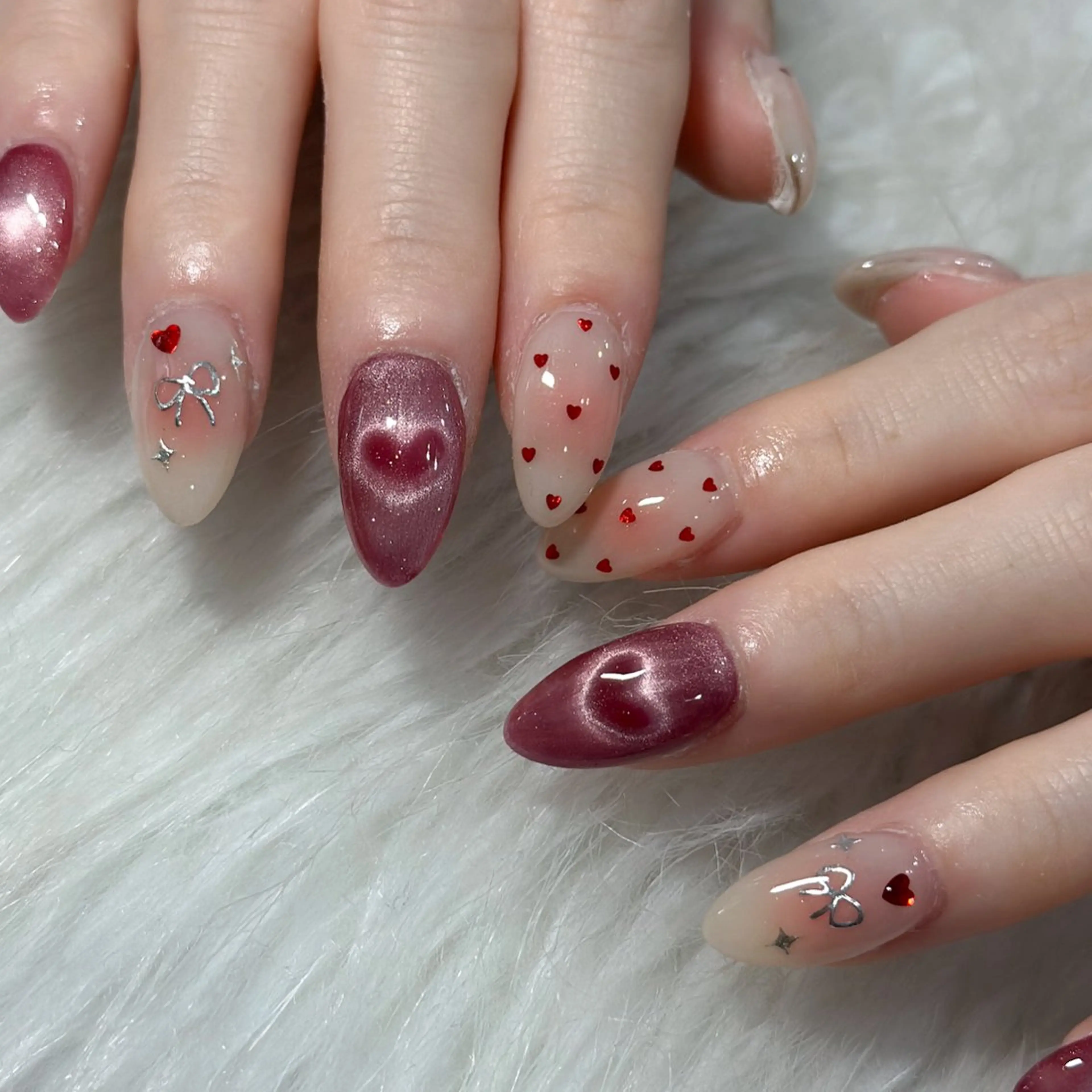 ネイル ハンドネイル フットネイル LAVISH nanamiのネイルデザイン