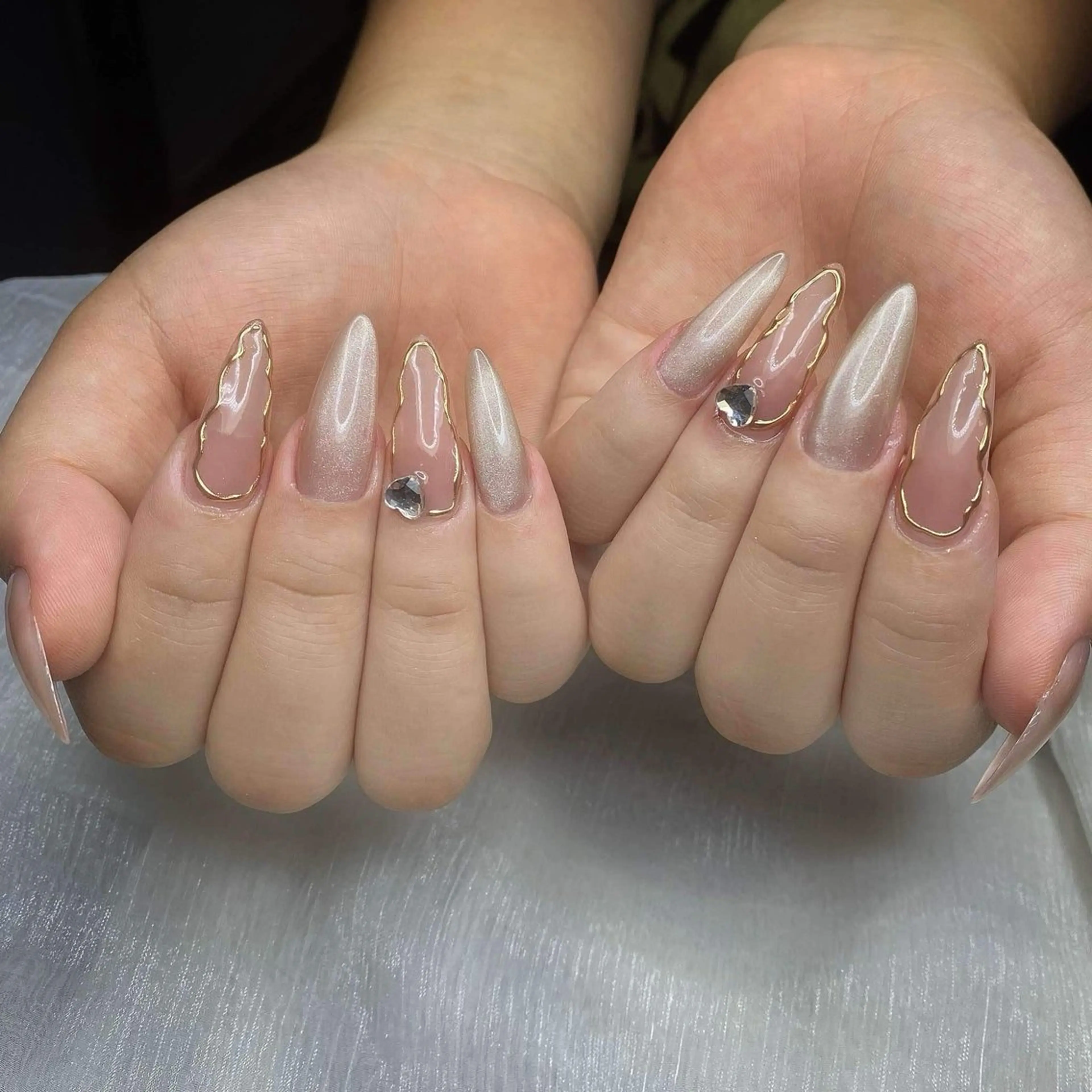 ネイル アートネイル フレンチネイル ジェルネイル グラデーション 韓国ネイル ハンドネイル ハンドケア さくら💮💮 【オフ無料】のネイルデザイン