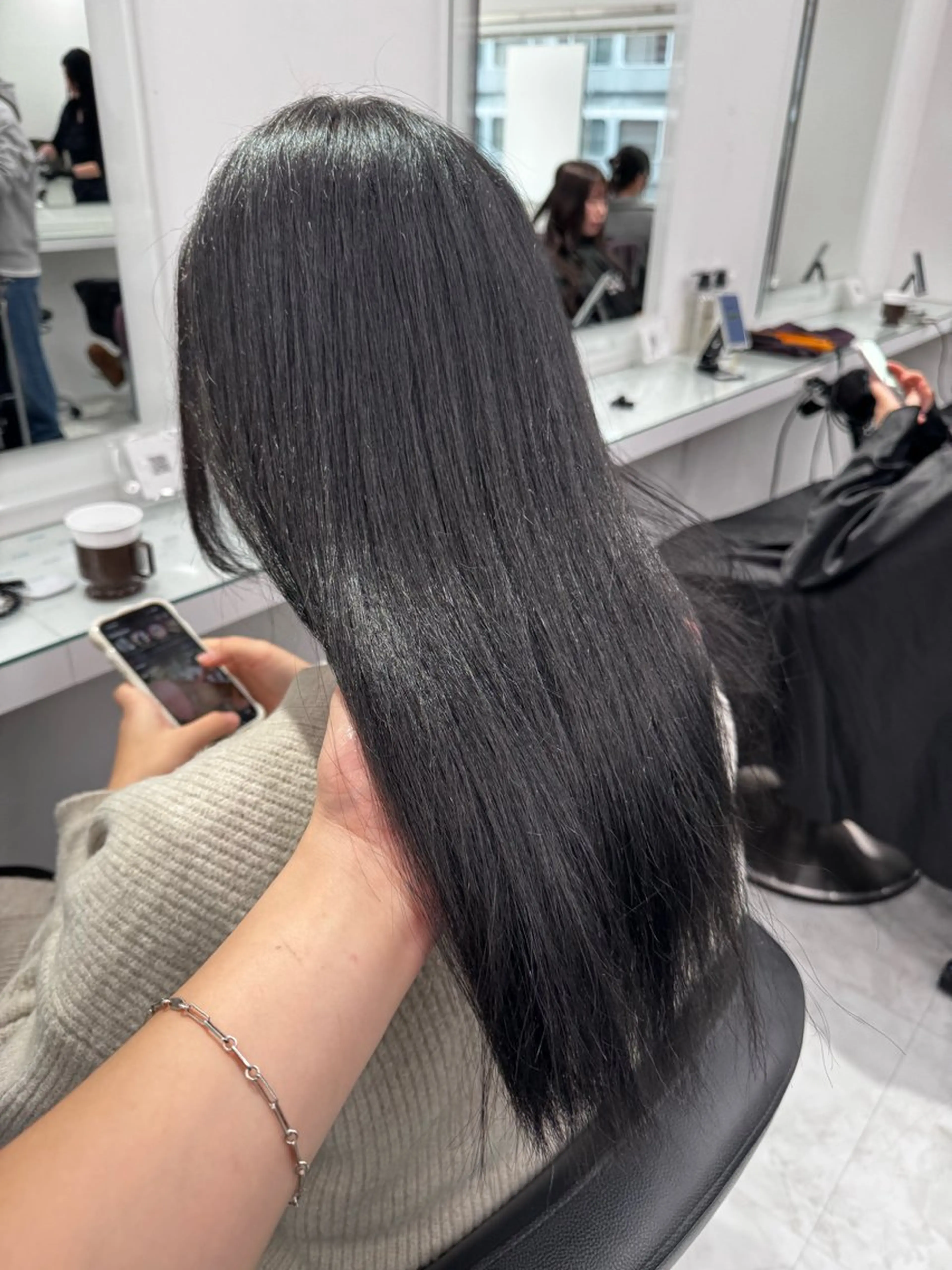 カラー 透け上品ハイトーン 職人ゆうと🤍のヘアスタイル