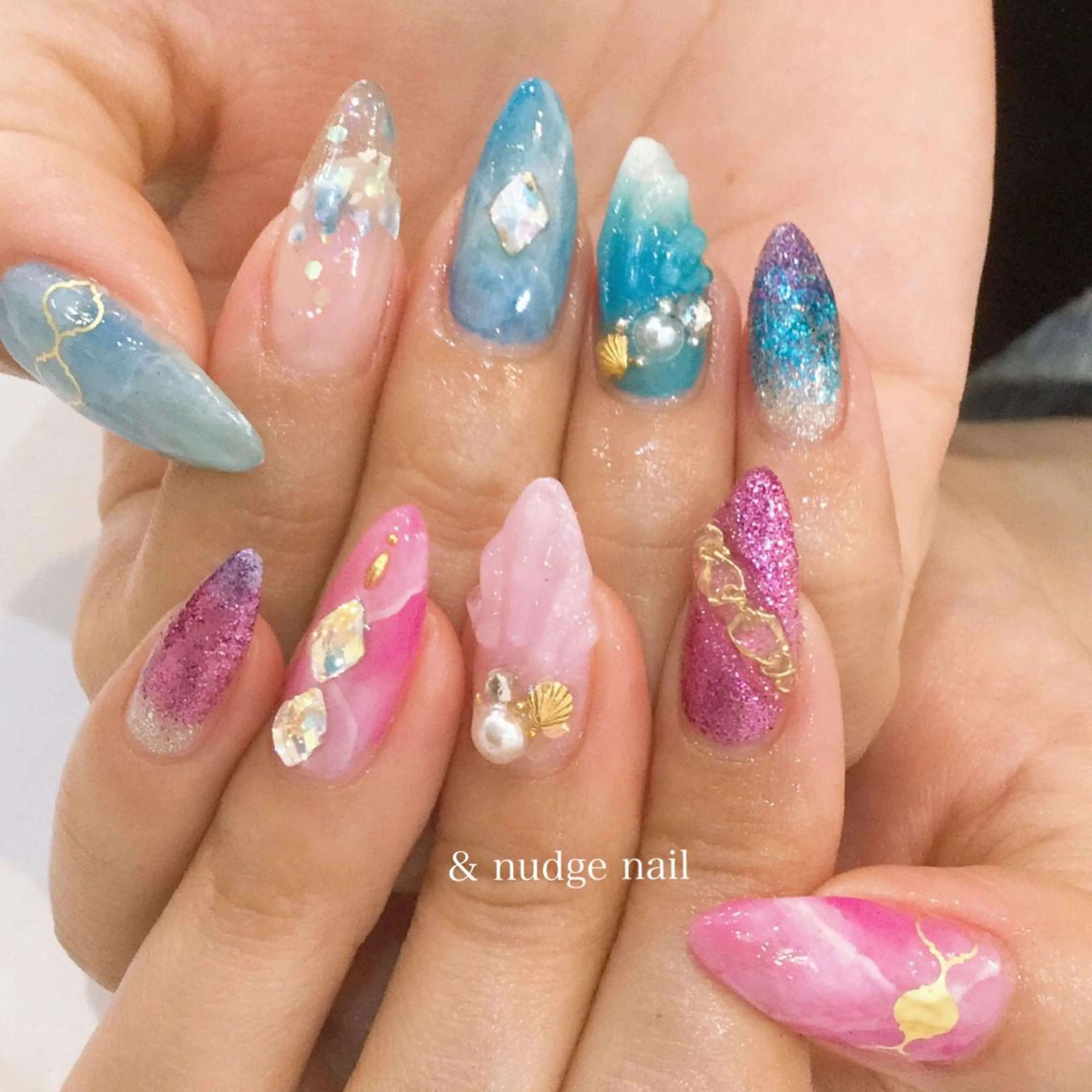 ネイル ハンドネイル & nudge nail所属・&nudgenail 本多のネイルデザイン