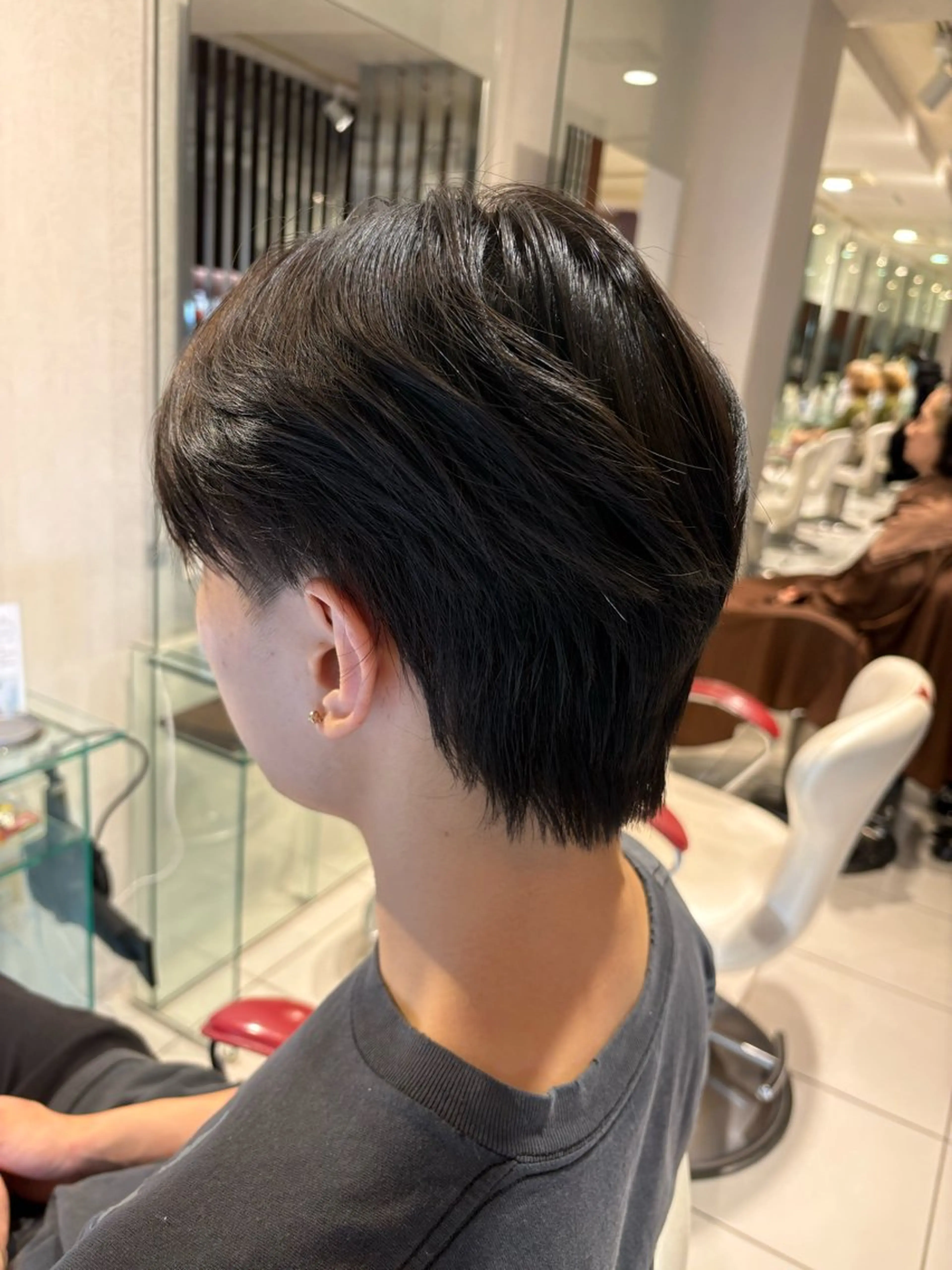 メンズ フェザーパーマ メンズパーマ ヨウコ YOKOのヘアスタイル