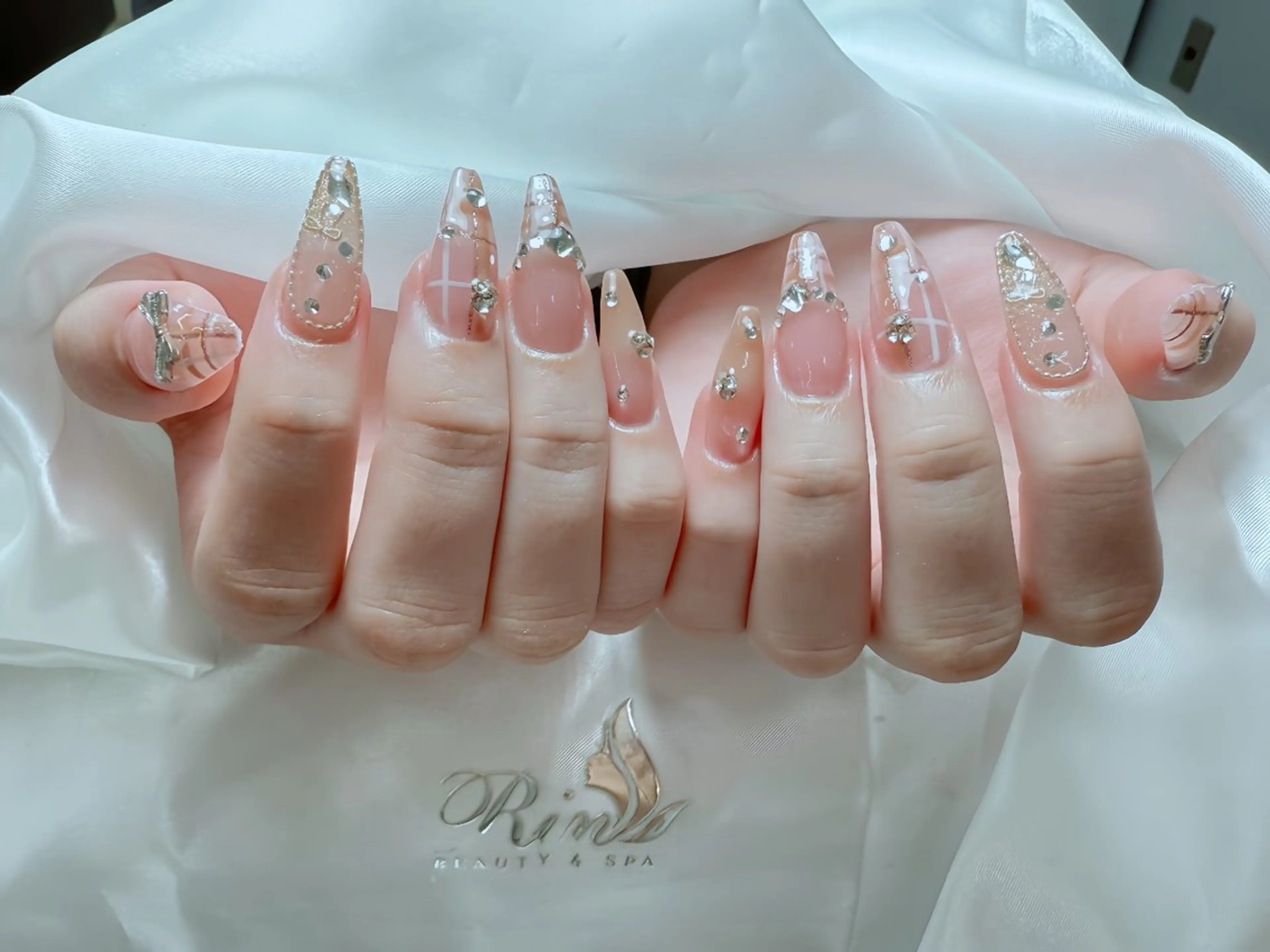 ネイル アートネイル ロングネイル スカルプネイル ネイルチップ Rin Nail 新大久保店のネイルデザイン