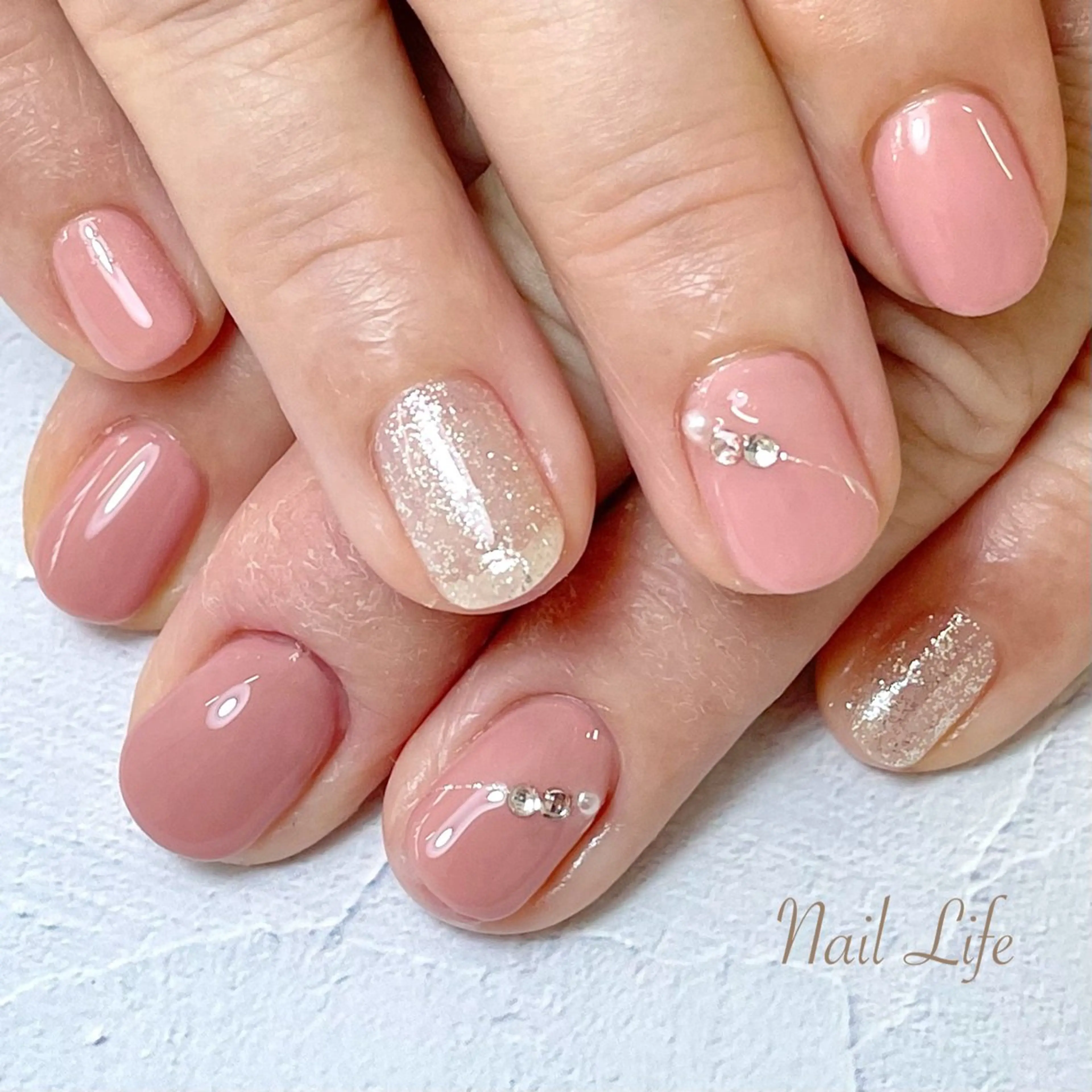 ネイル オフィスネイル ピンク ショートネイル 春ネイル 大嶋 めぐみのネイルデザイン