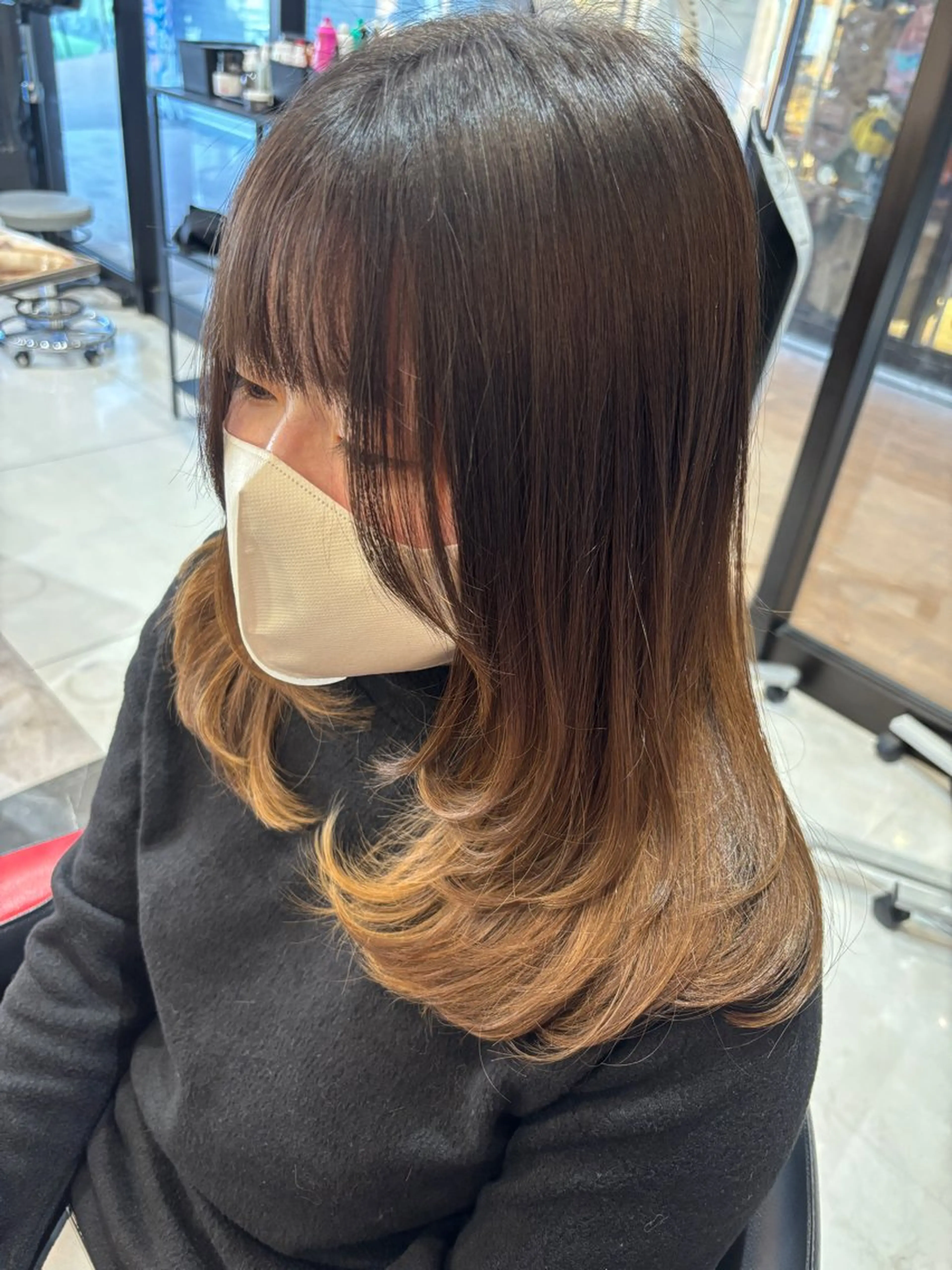ミディアム レイヤーカット カット ブリーチ/ヘアケア/ 艶髪/イギチハルのヘアスタイル
