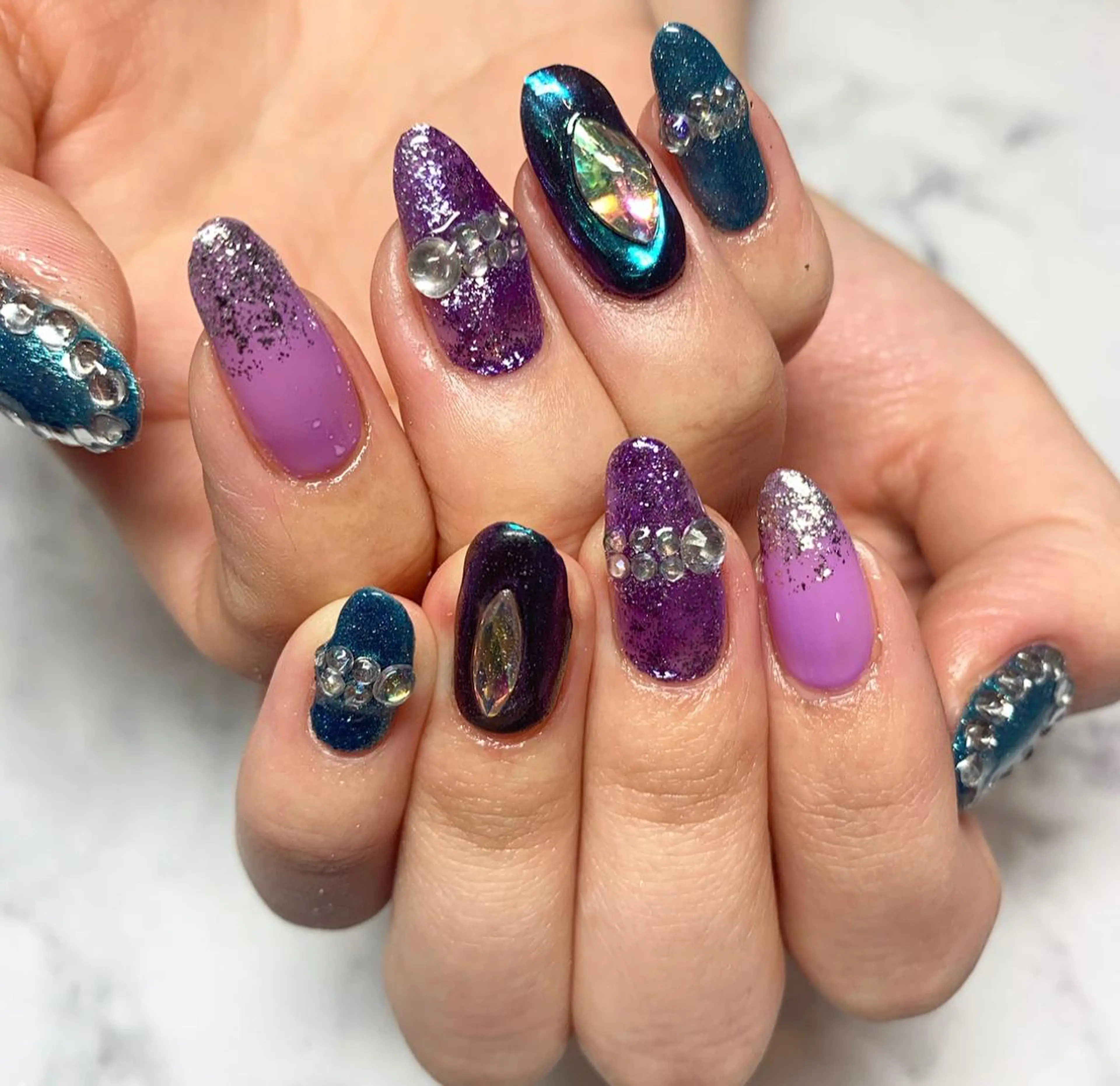 ネイル 駒月 明日香のネイルデザイン