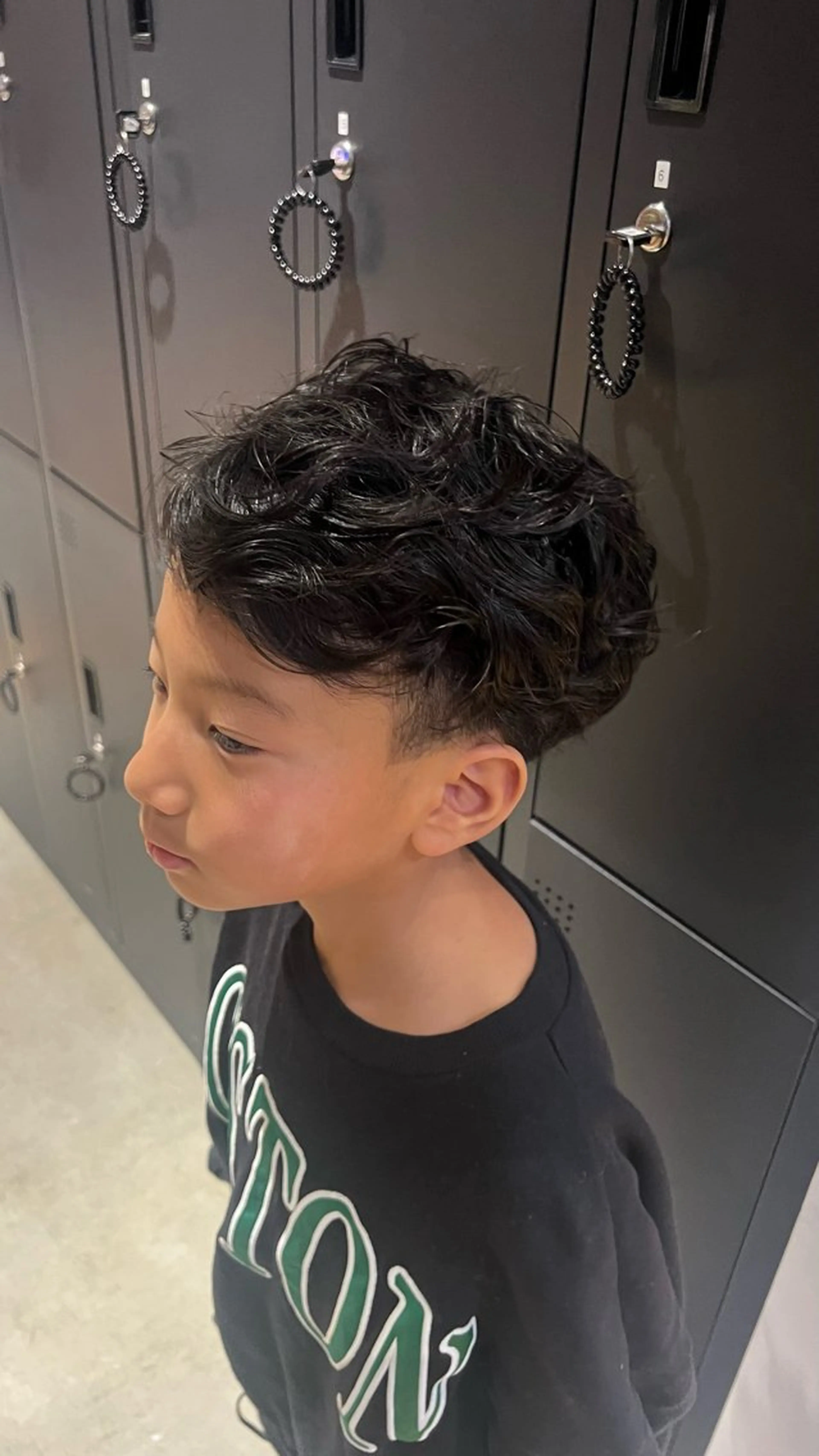 パーマ 三宅 凜佳のヘアスタイル