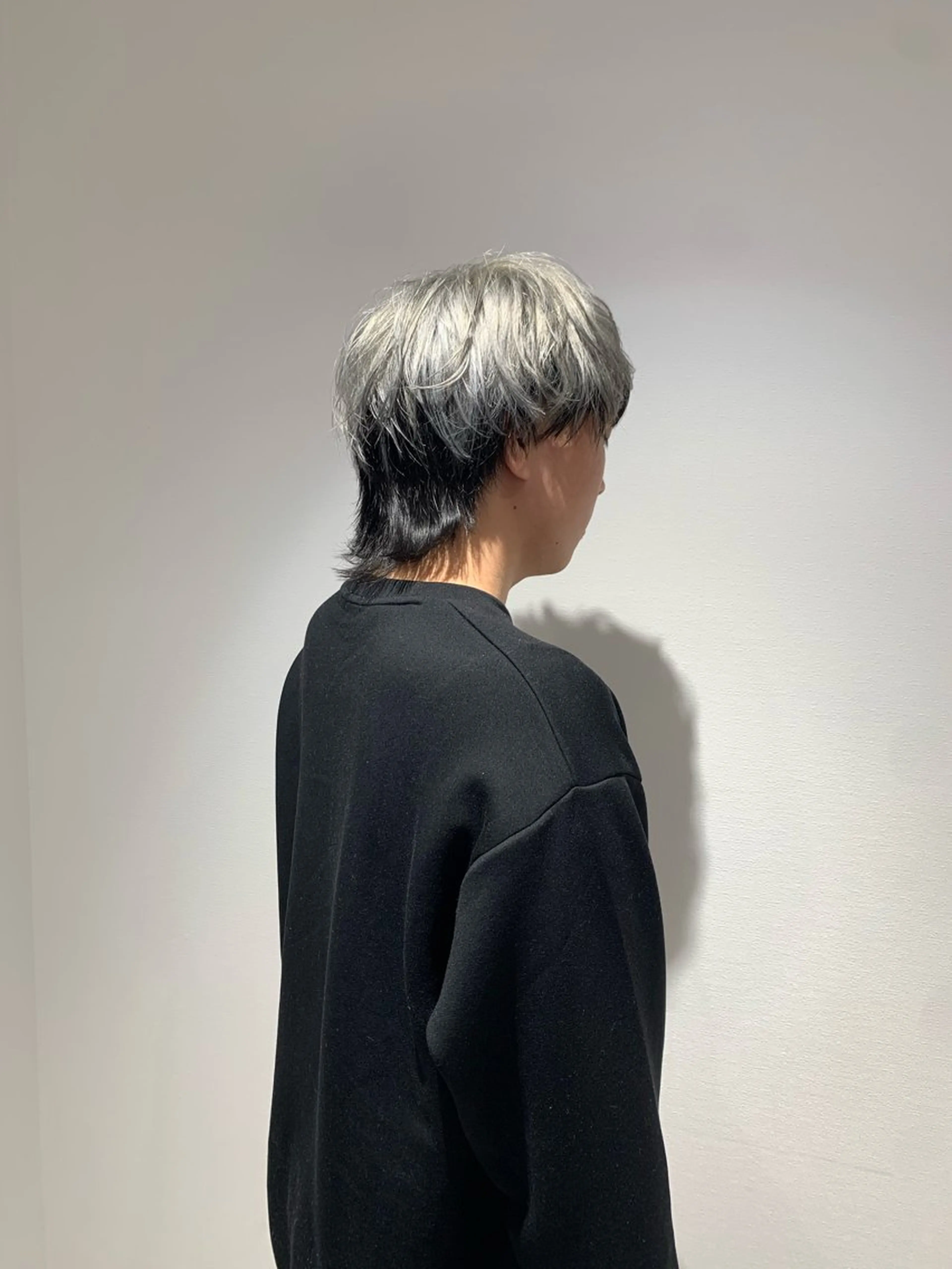 ショート カラー メンズ メンズウルフカット ウルフカット 🌱脱白髪染め特化 🌱岡田将英のヘアスタイル