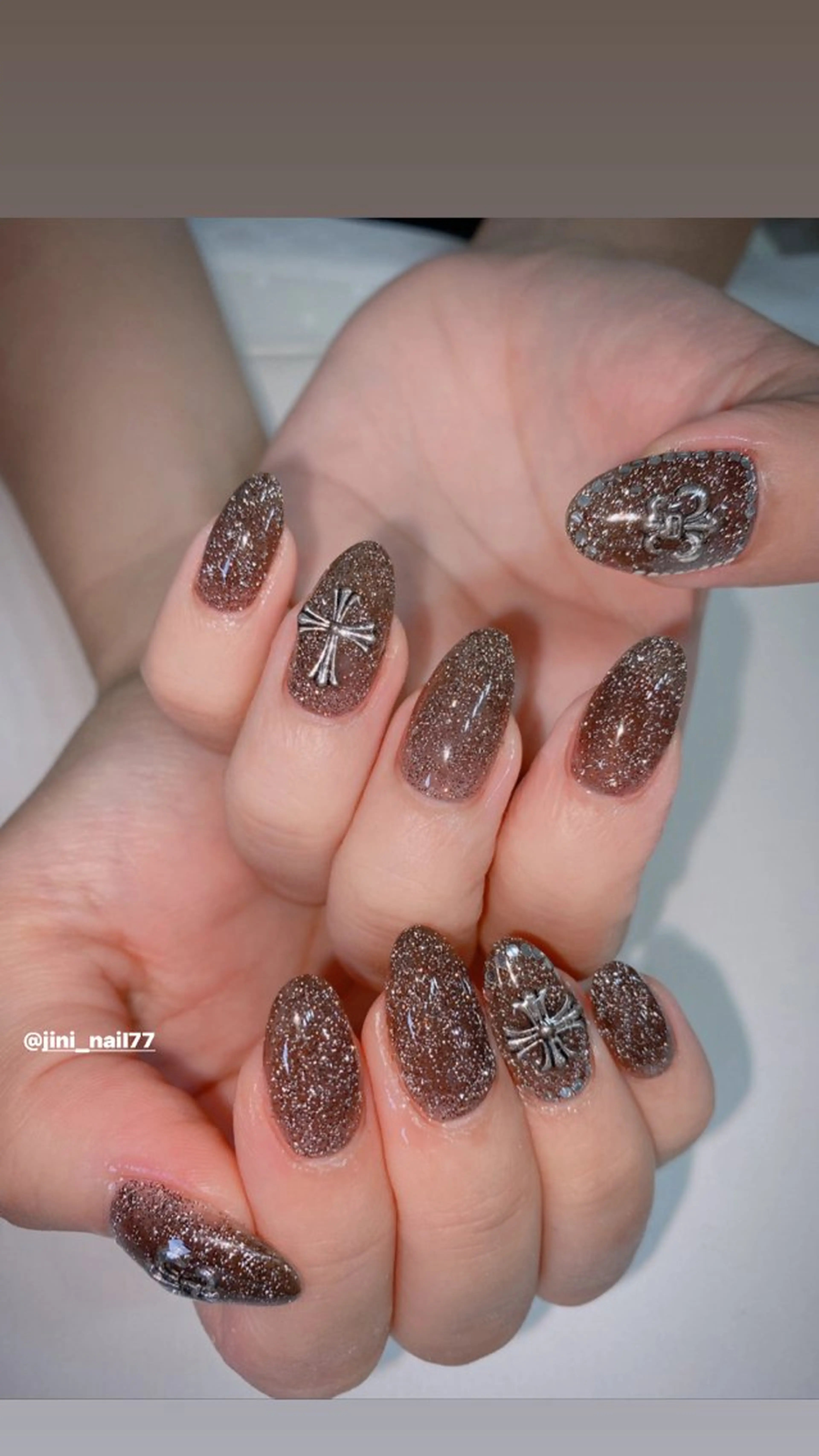 ネイル JINI NAIL所属・ジニ ネイルのネイルデザイン