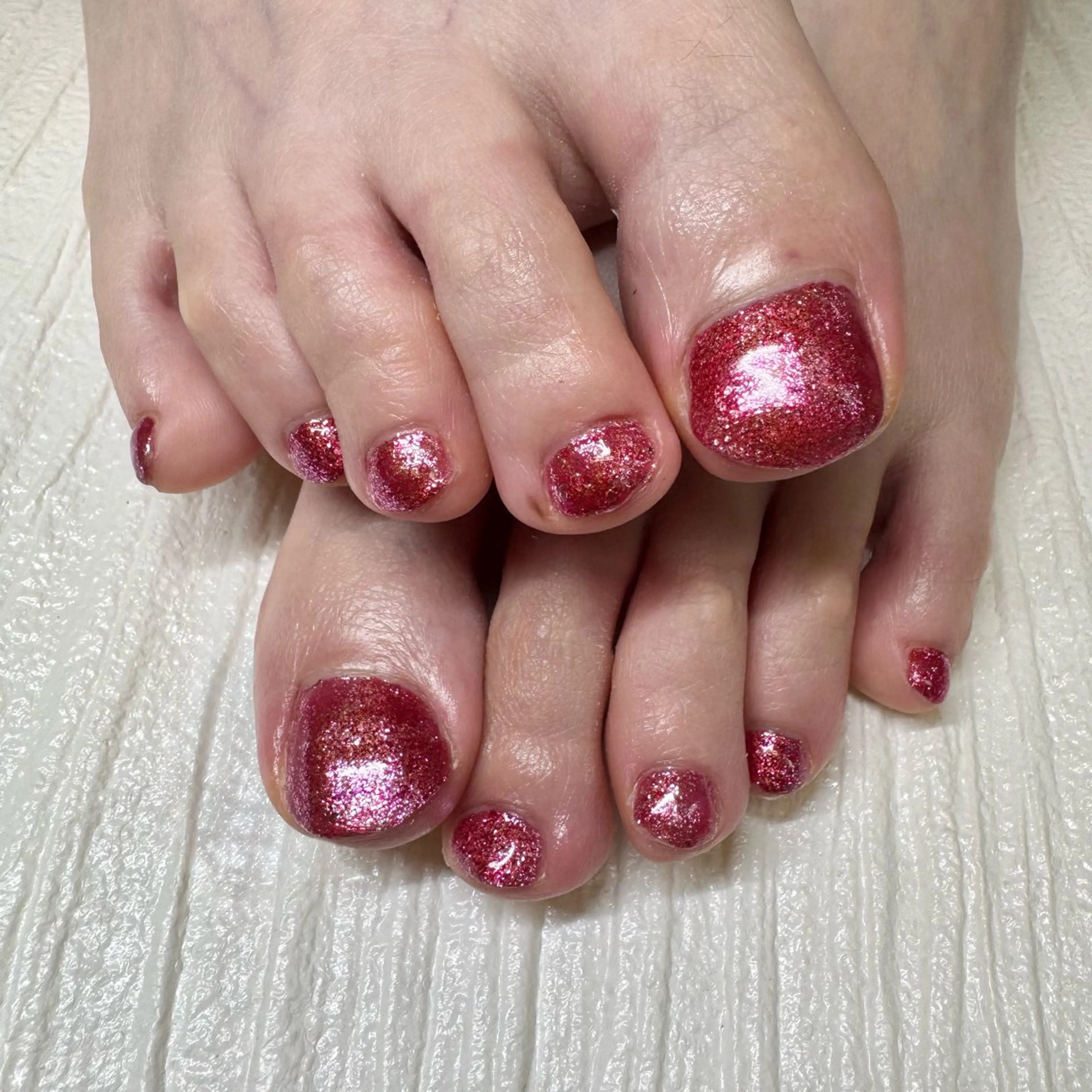 ネイル フットネイル ラメ(グリッター) ワンカラーネイル chai.上本町 UNRIのネイルデザイン