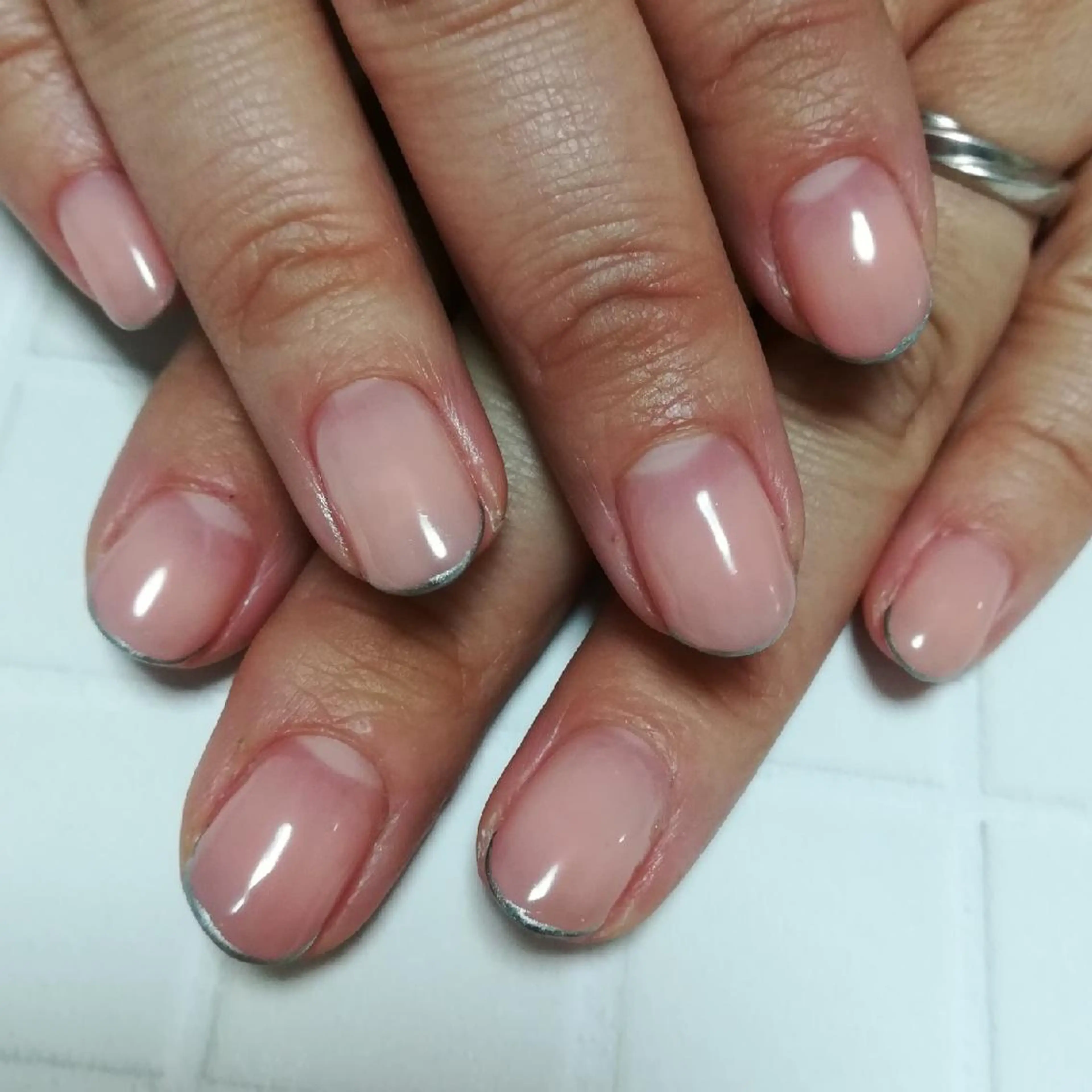 ネイル フレンチネイル シルバー reve あやののネイルデザイン