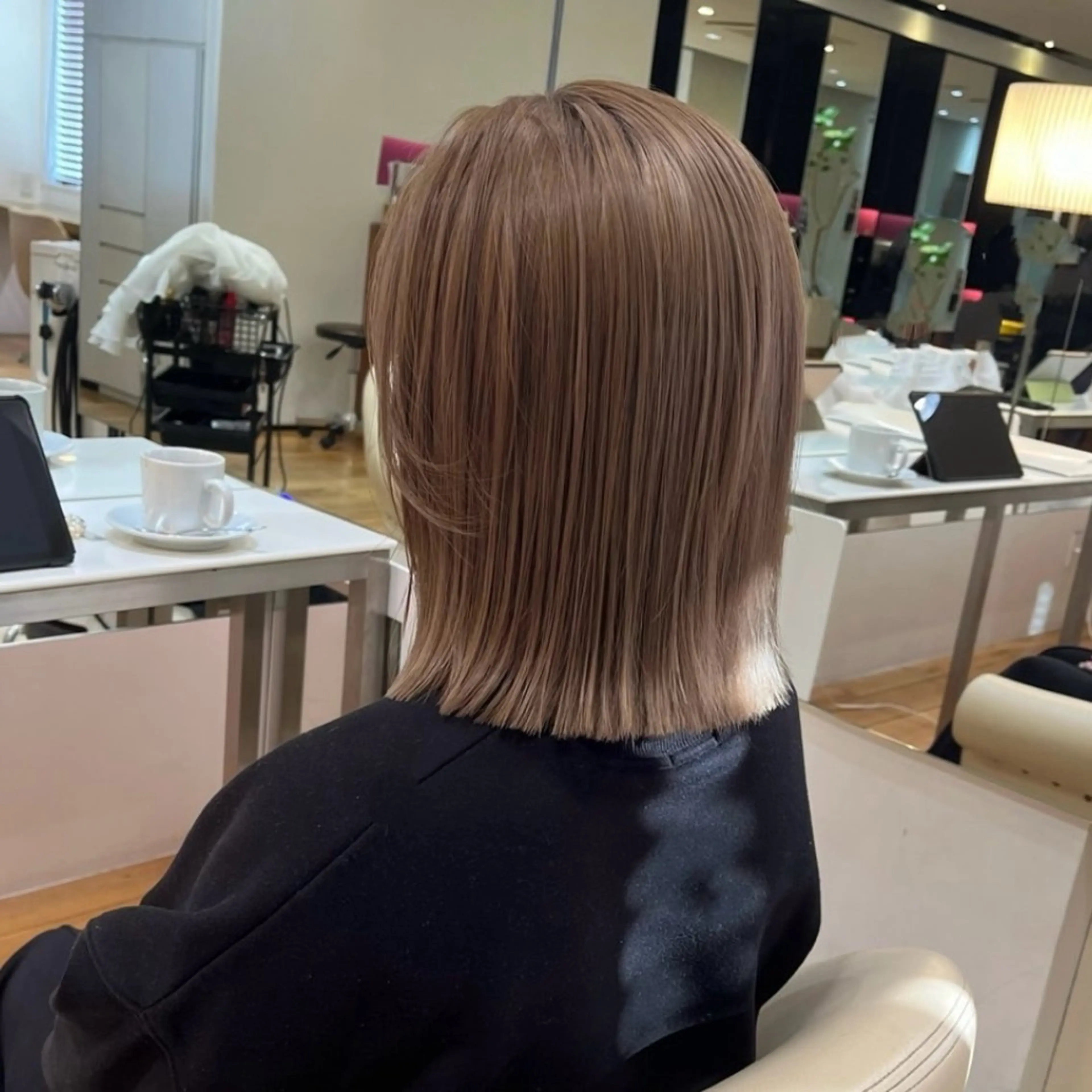 ミディアム カラー カット ヘアカラー CLEOhair RYOHEIのヘアスタイル