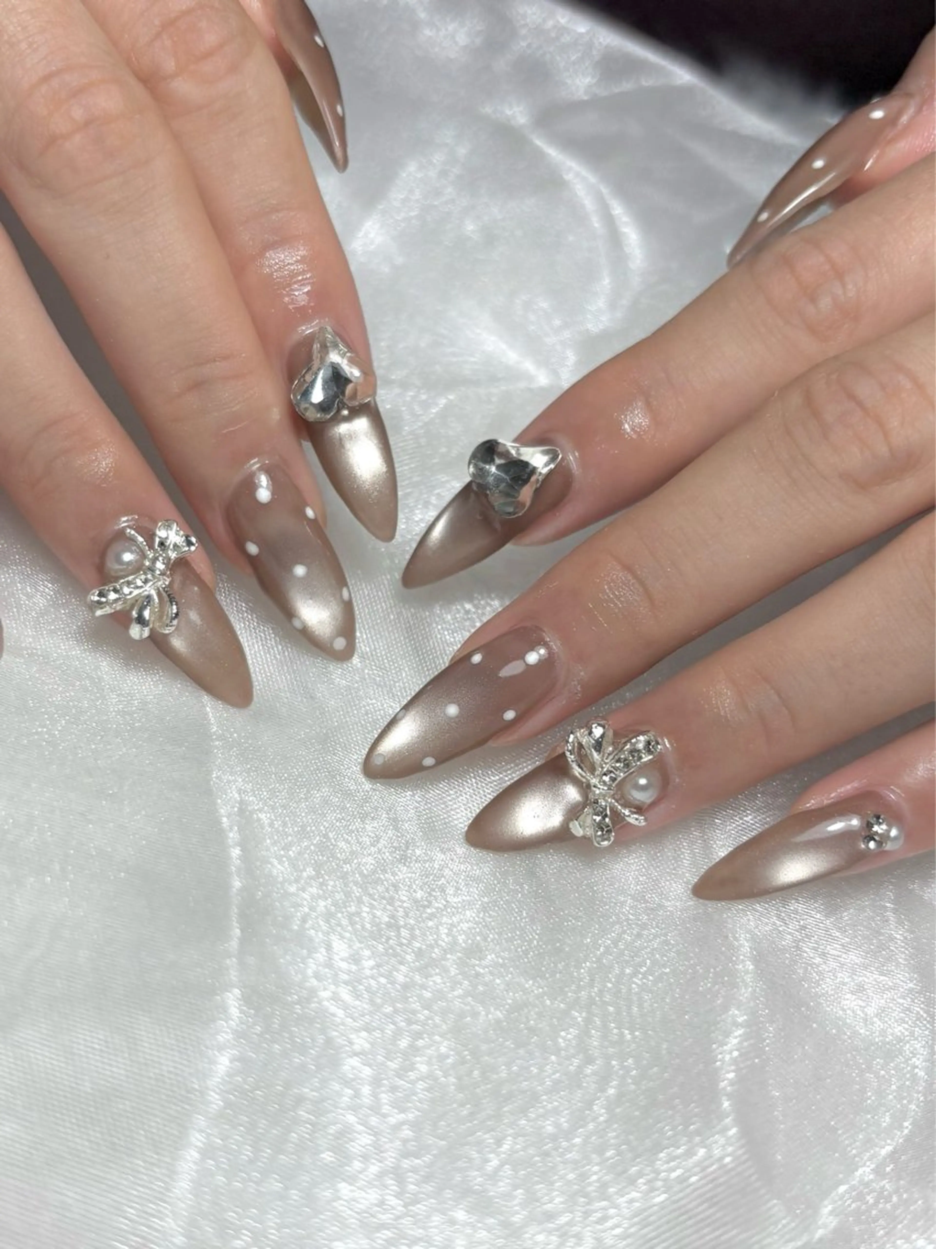 ネイル ハンドネイル nail salon Anela🪽🫧のネイルデザイン