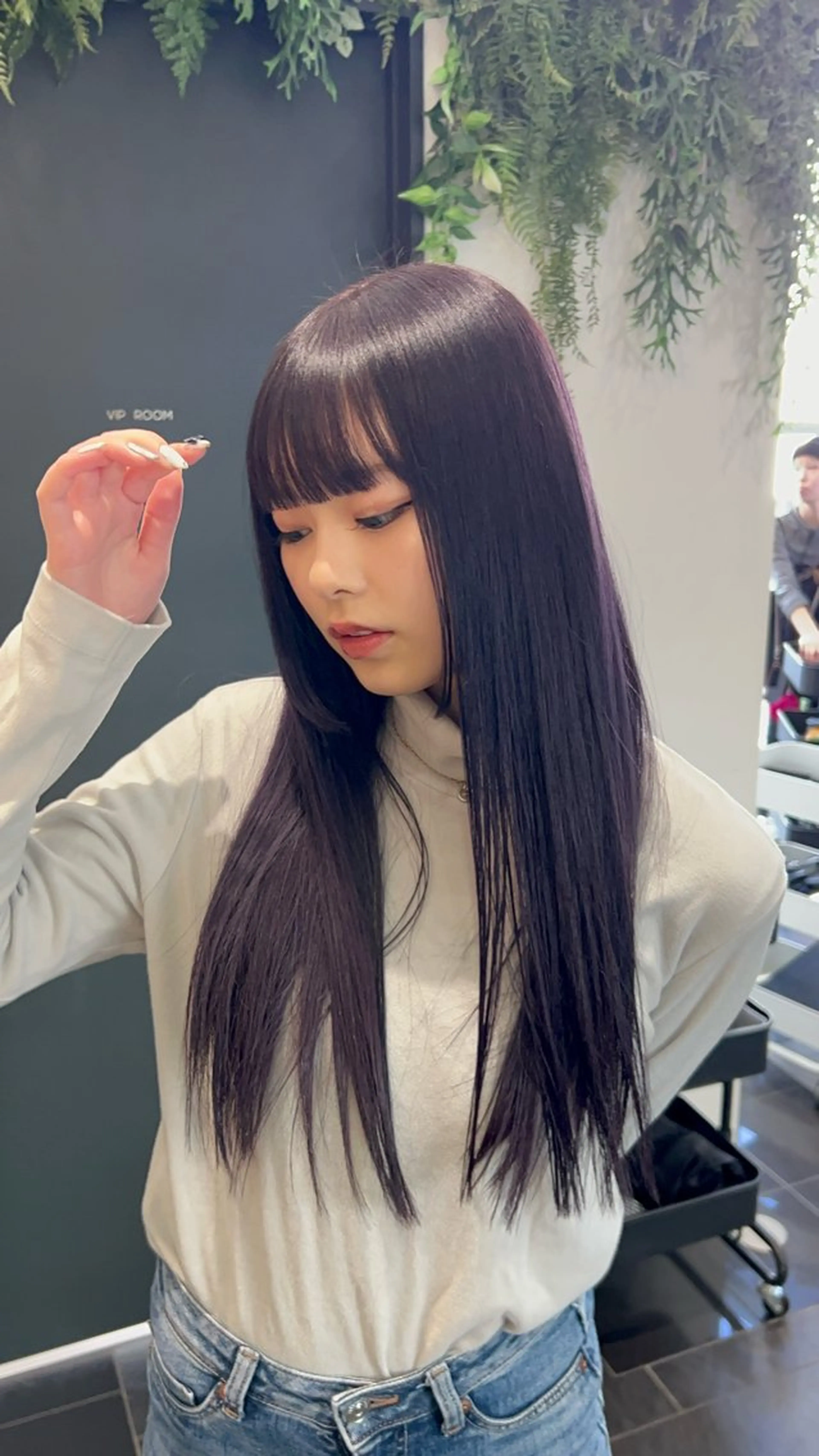 セミロング i.osaka所属・たつ/レイヤーカット 顔周り/髪質改善のヘアスタイル