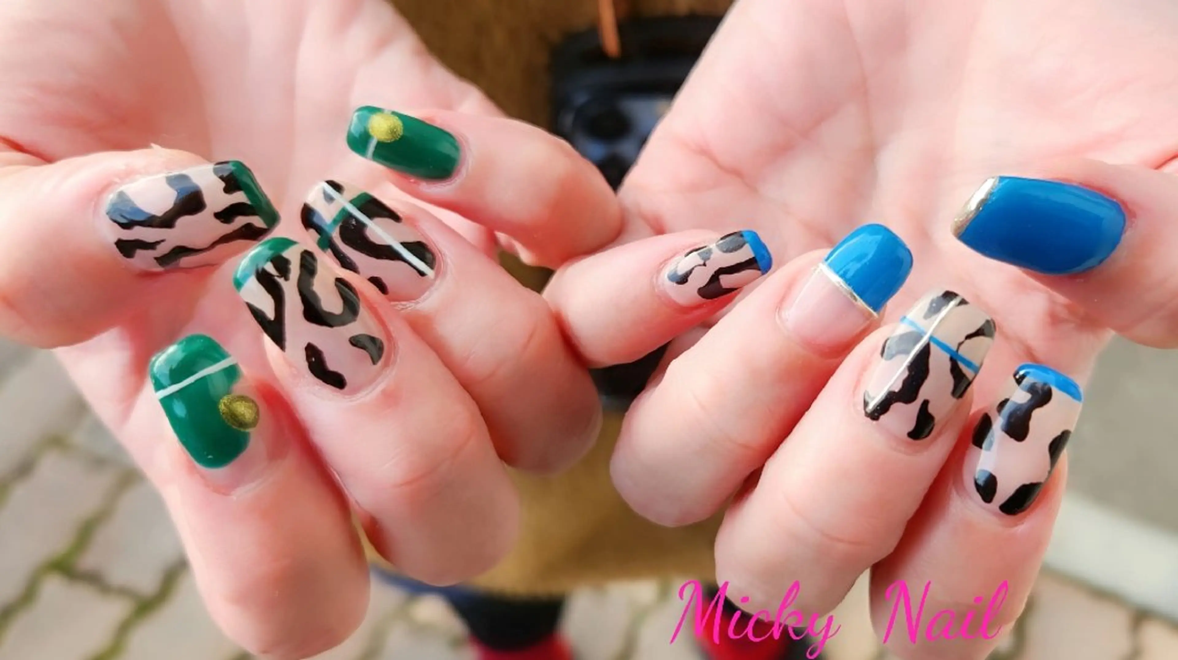 ネイル アニマル柄 フレンチネイル Micky nail chikushinoのネイルデザイン