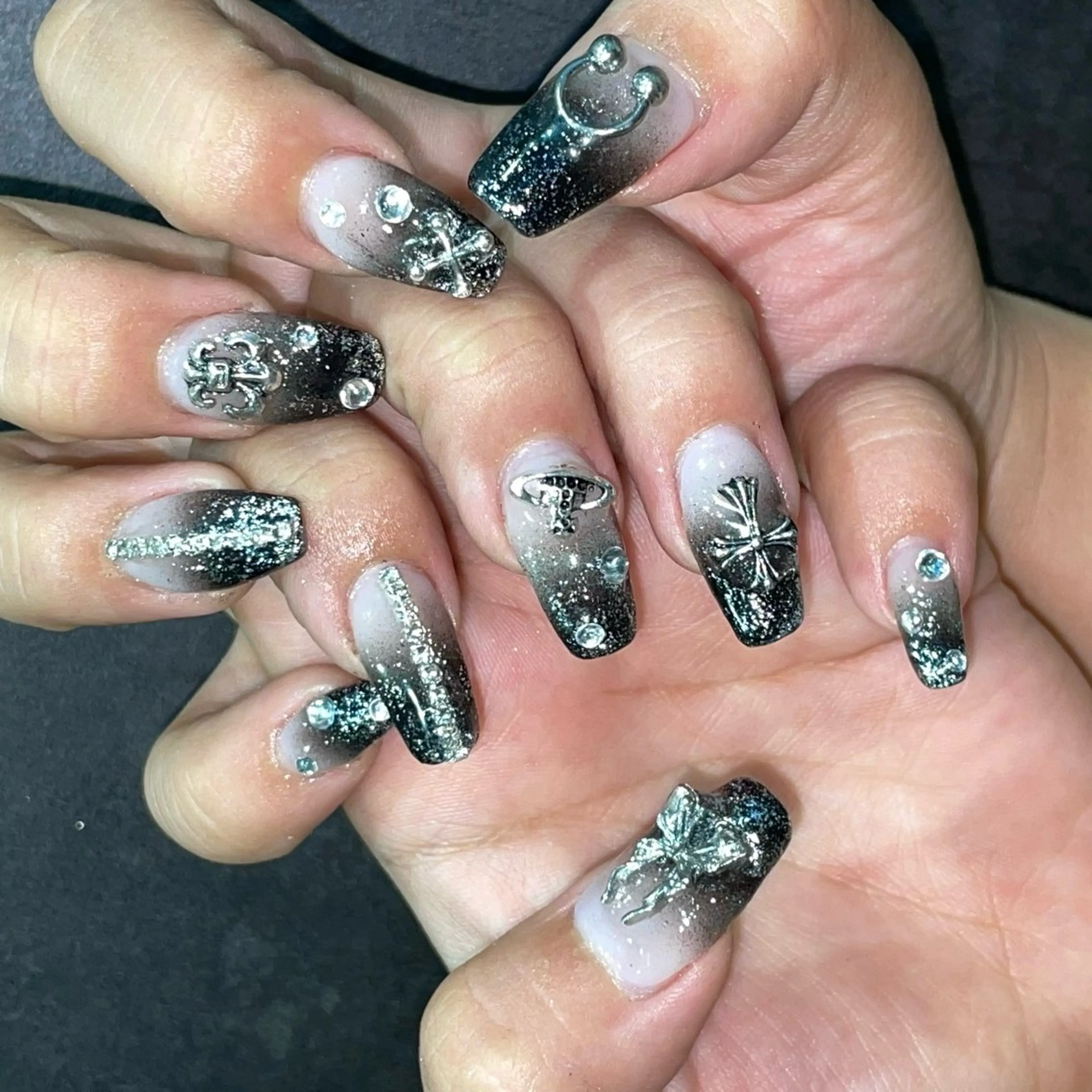 ネイル 【 ﾈｲﾘｽﾄ&ｱｲ ﾘｽﾄ】キヨカのネイルデザイン