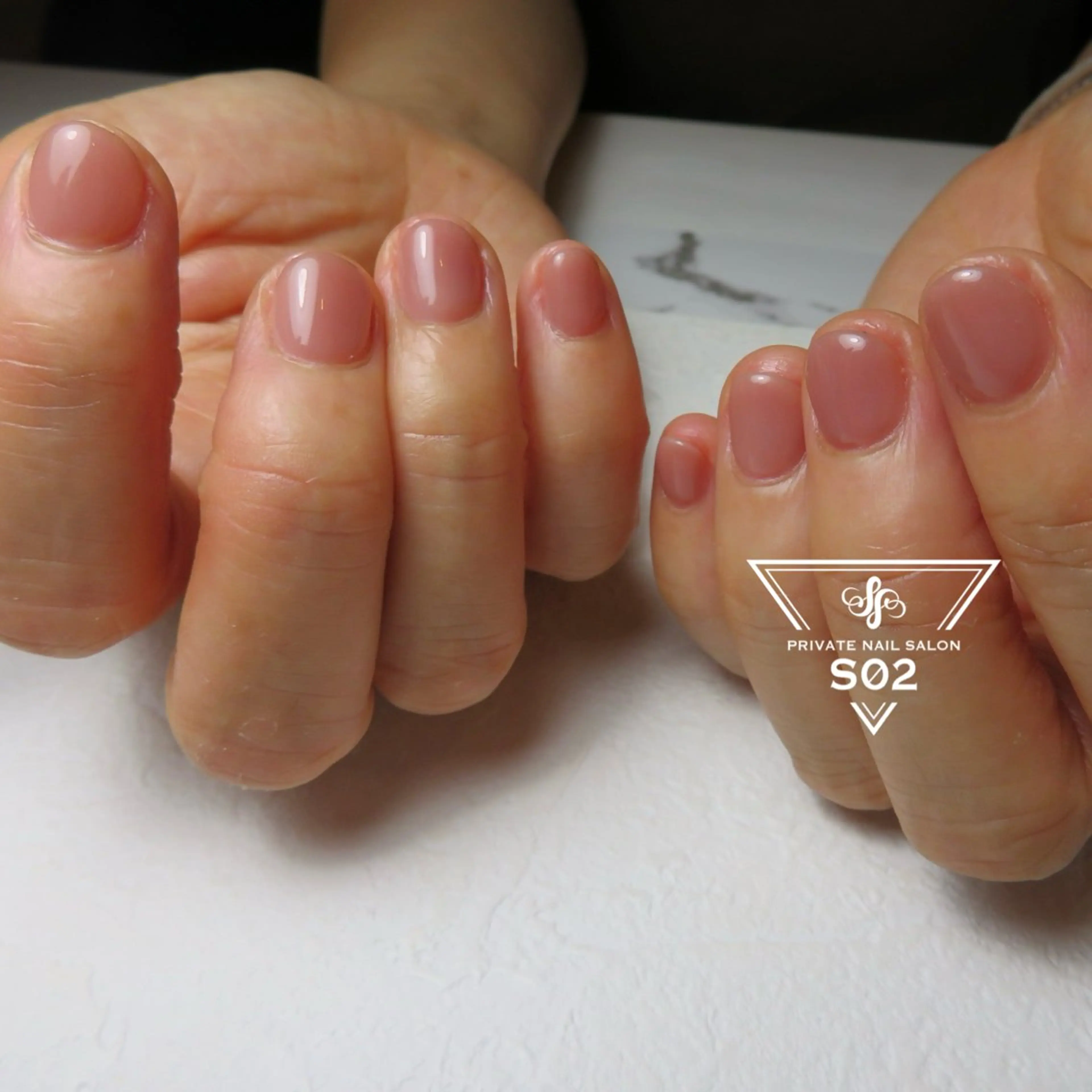 ネイル S02 𝙲𝚑𝚒𝚎のネイルデザイン
