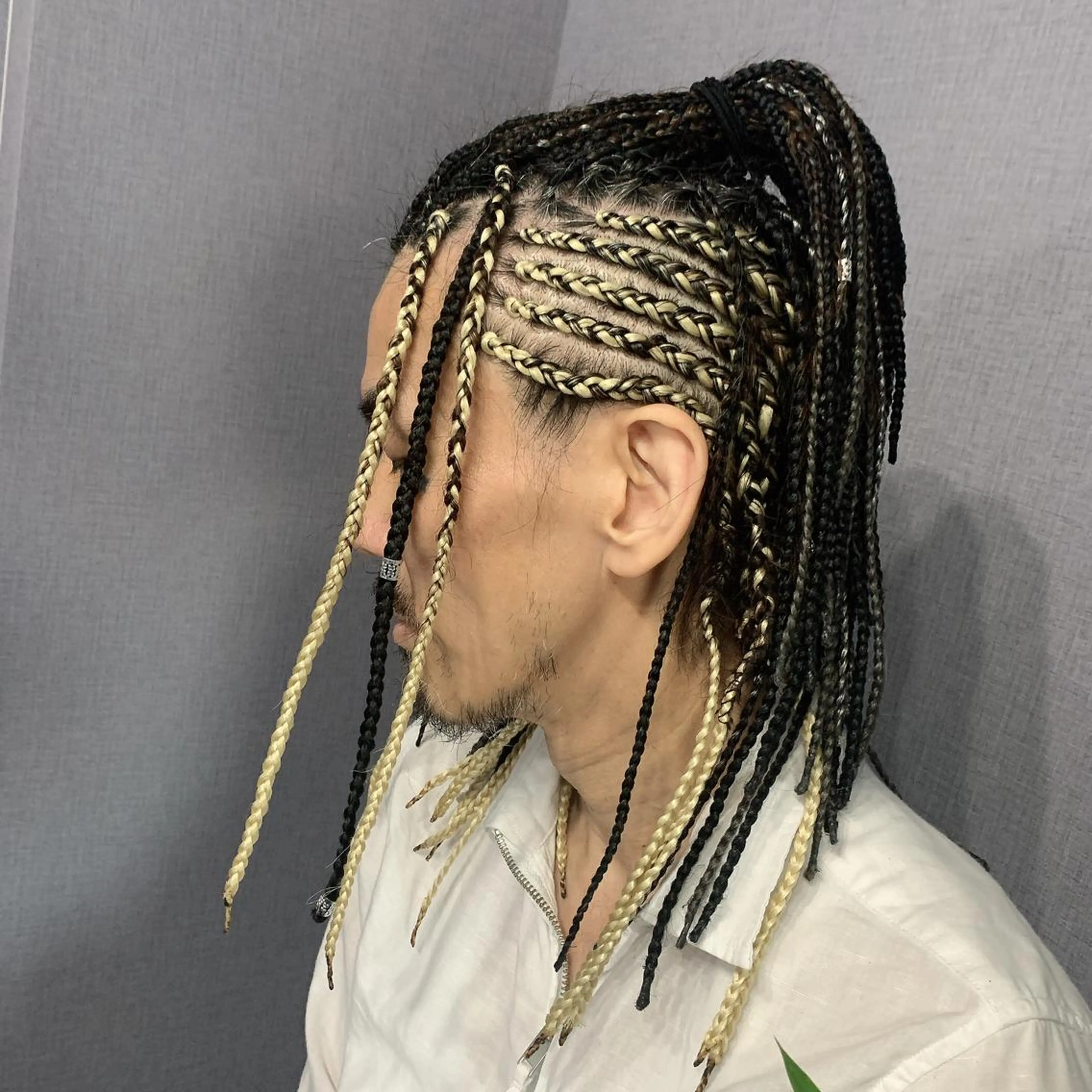 セミロング SPINEL Sawaのヘアスタイル