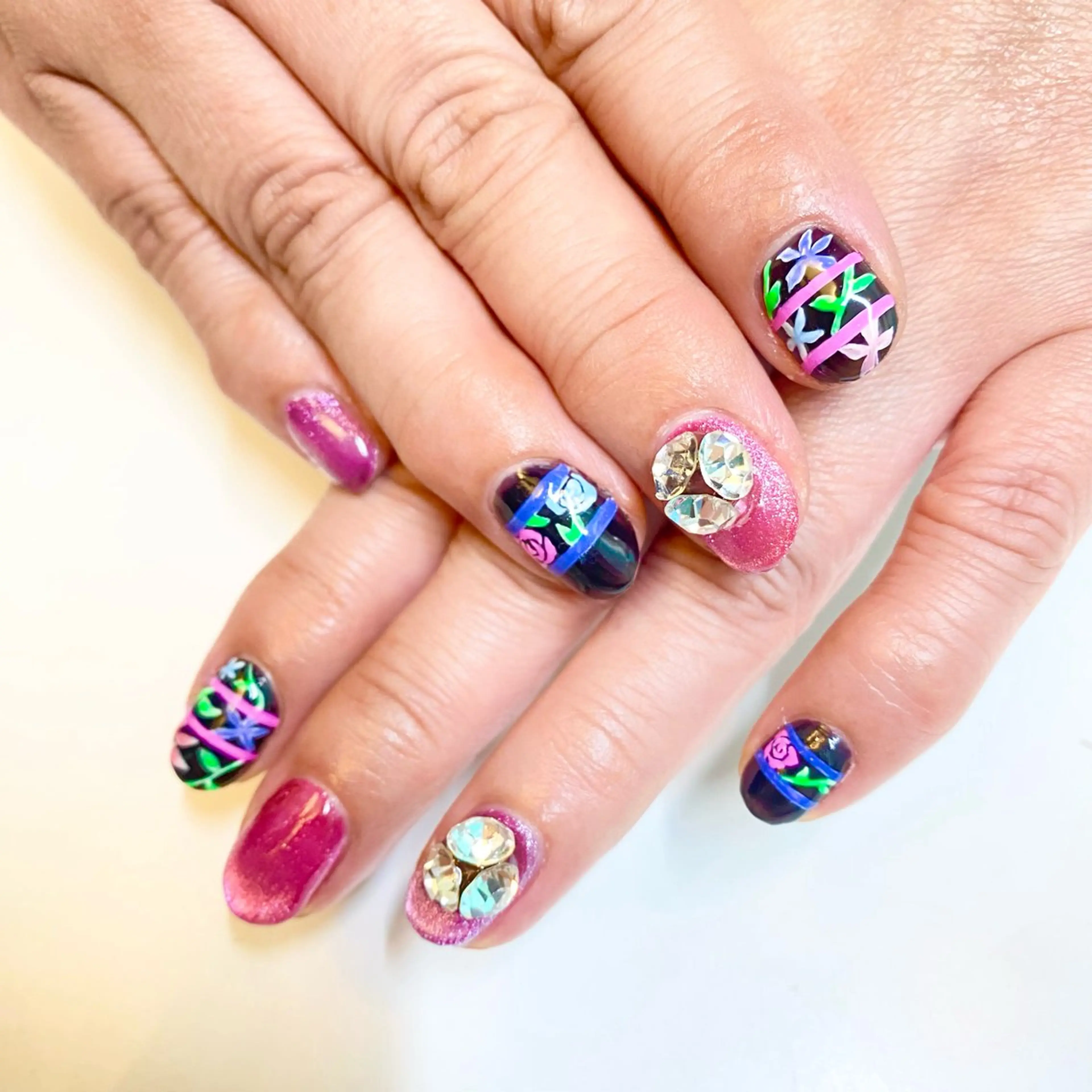 ネイル Kira-ra所属・Kira-ra💎 KIRARIのネイルデザイン