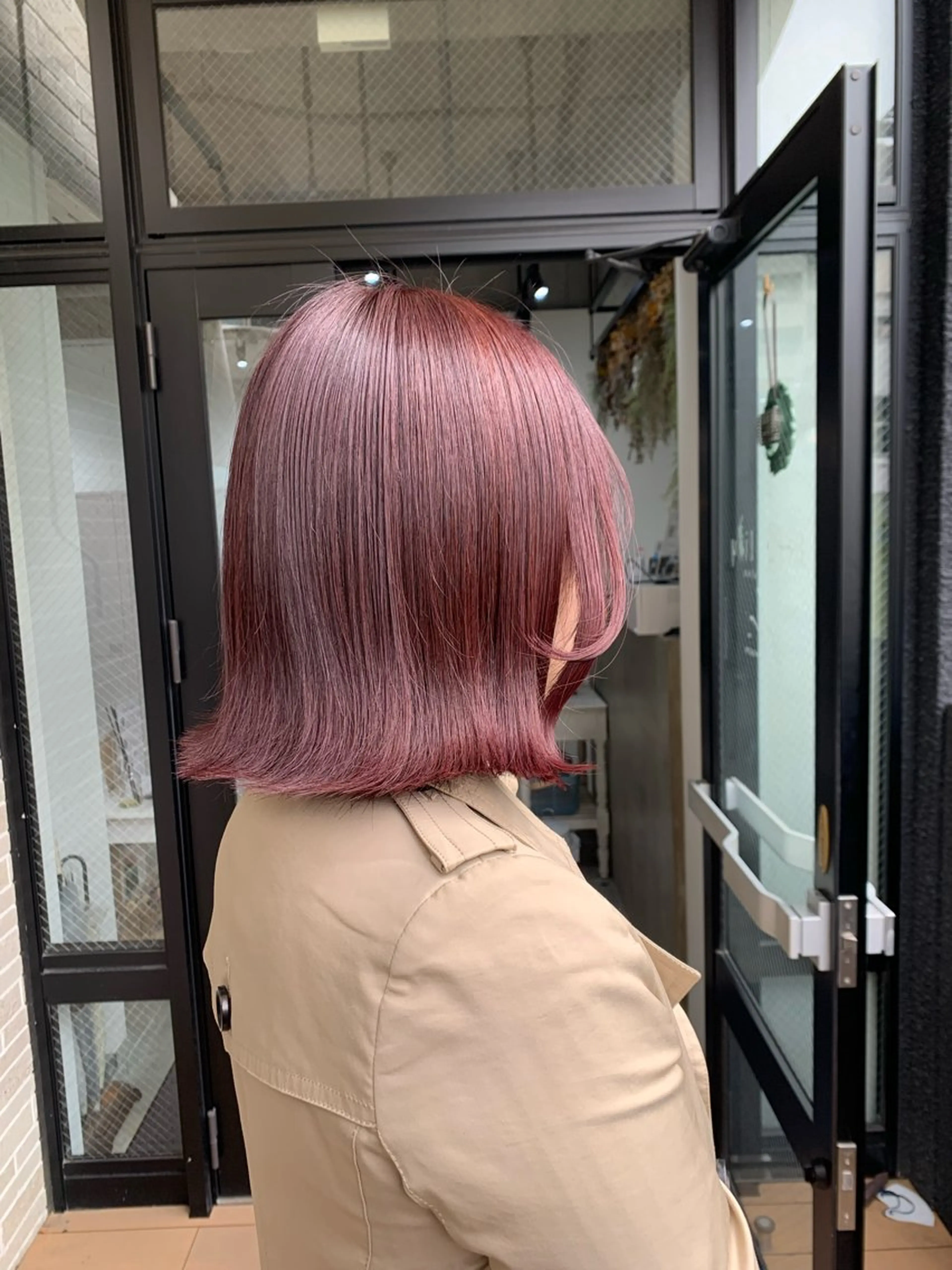 ミディアム カラー ヘアアレンジ イルミナカラー カット ヘアカラー トリートメント kei/透明感カラー /ベージュ/髪質改善のヘアスタイル