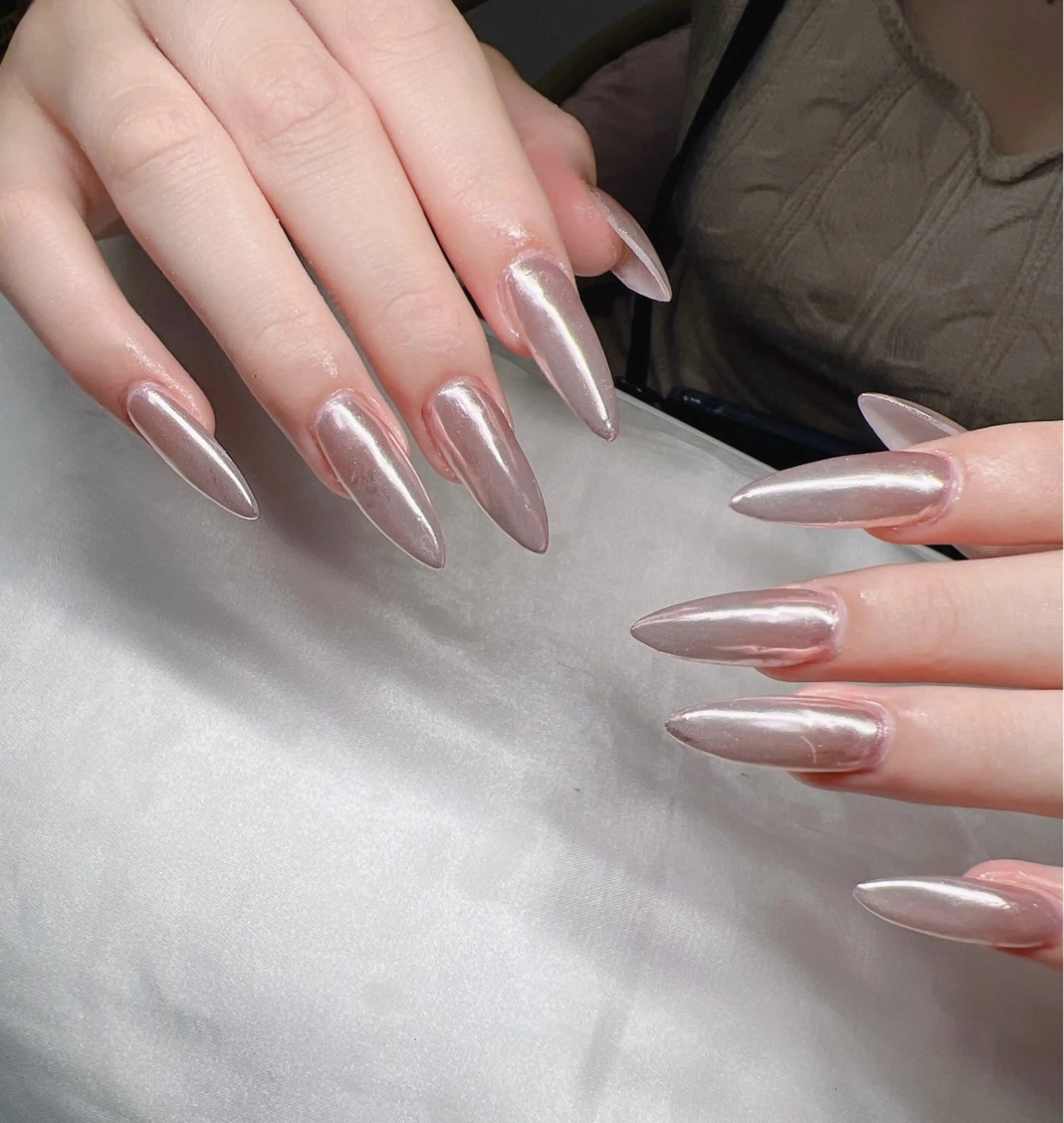 ネイル ハンドネイル Lee Nailsのネイルデザイン