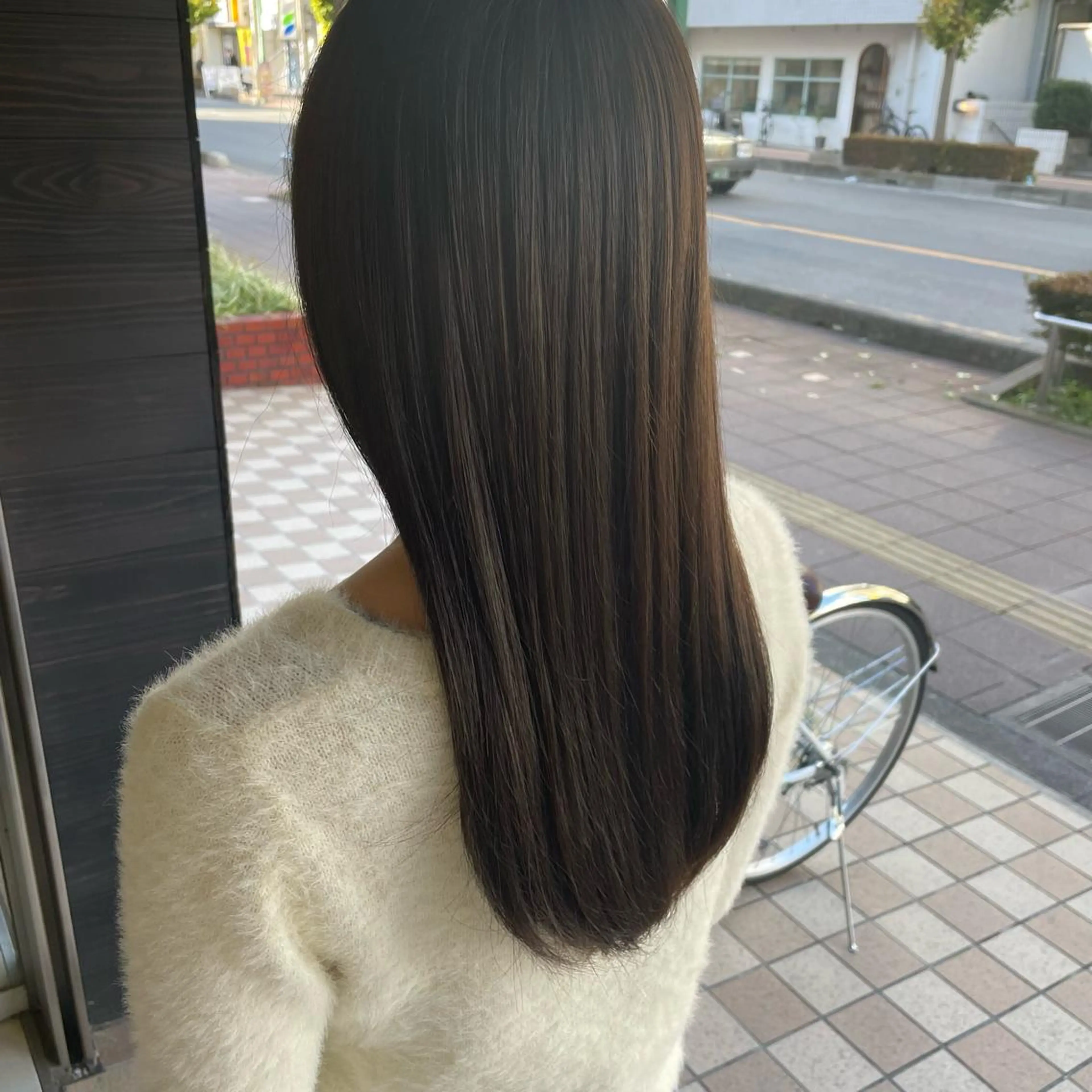 セミロング ふるはし みなのヘアスタイル