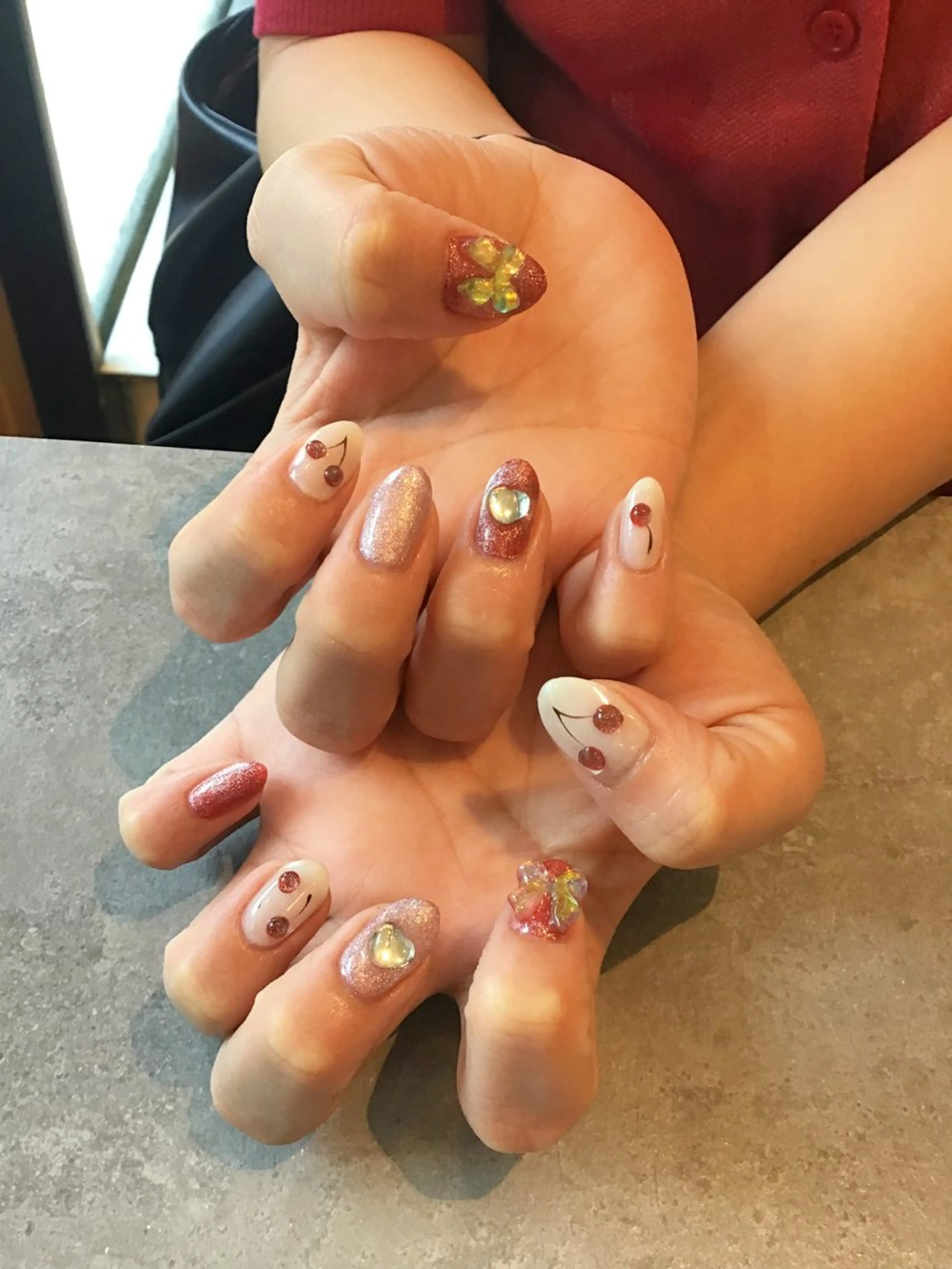 ネイル 持ち込み Nest 岩崎のネイルデザイン