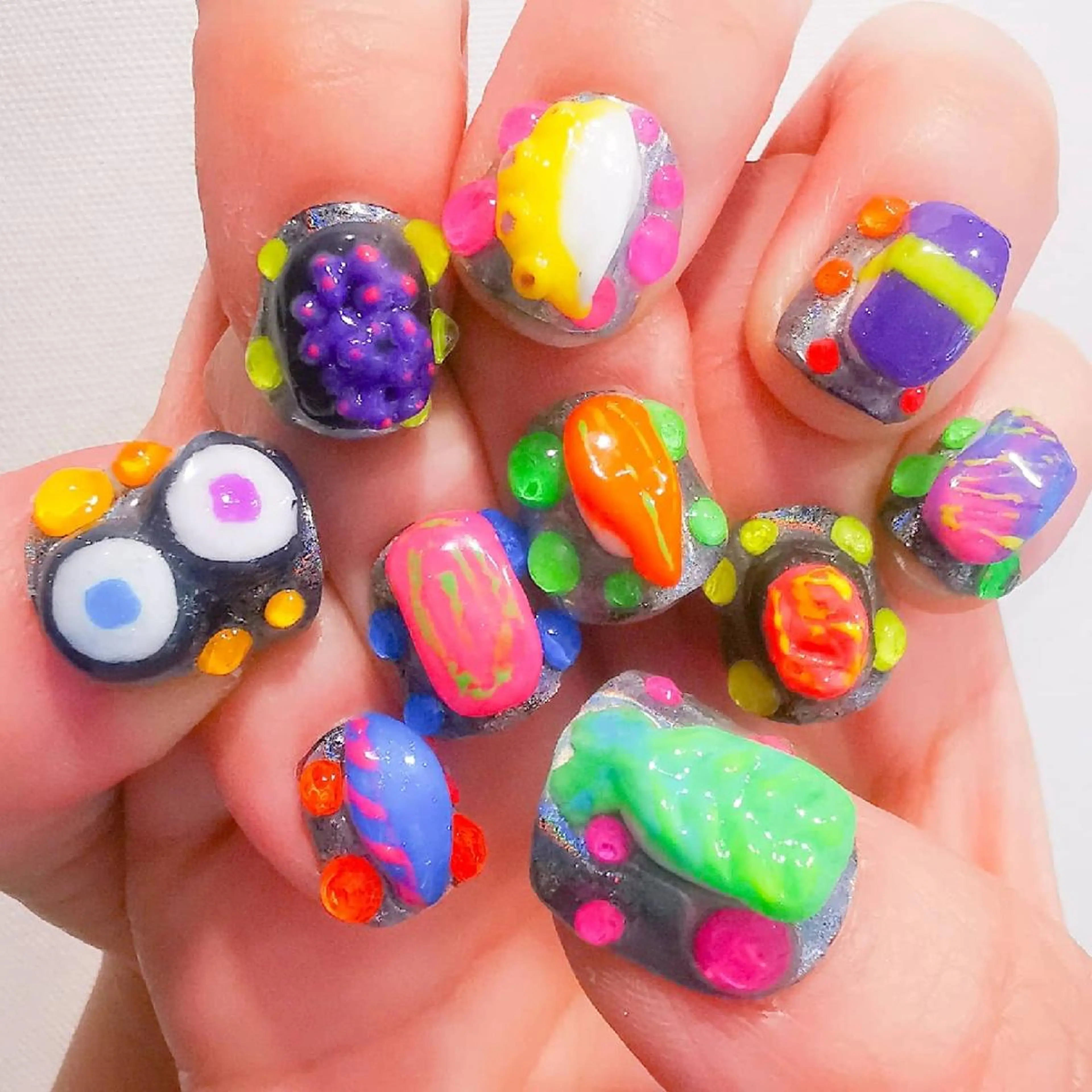 ネイル アートネイル ル ンのネイルデザイン