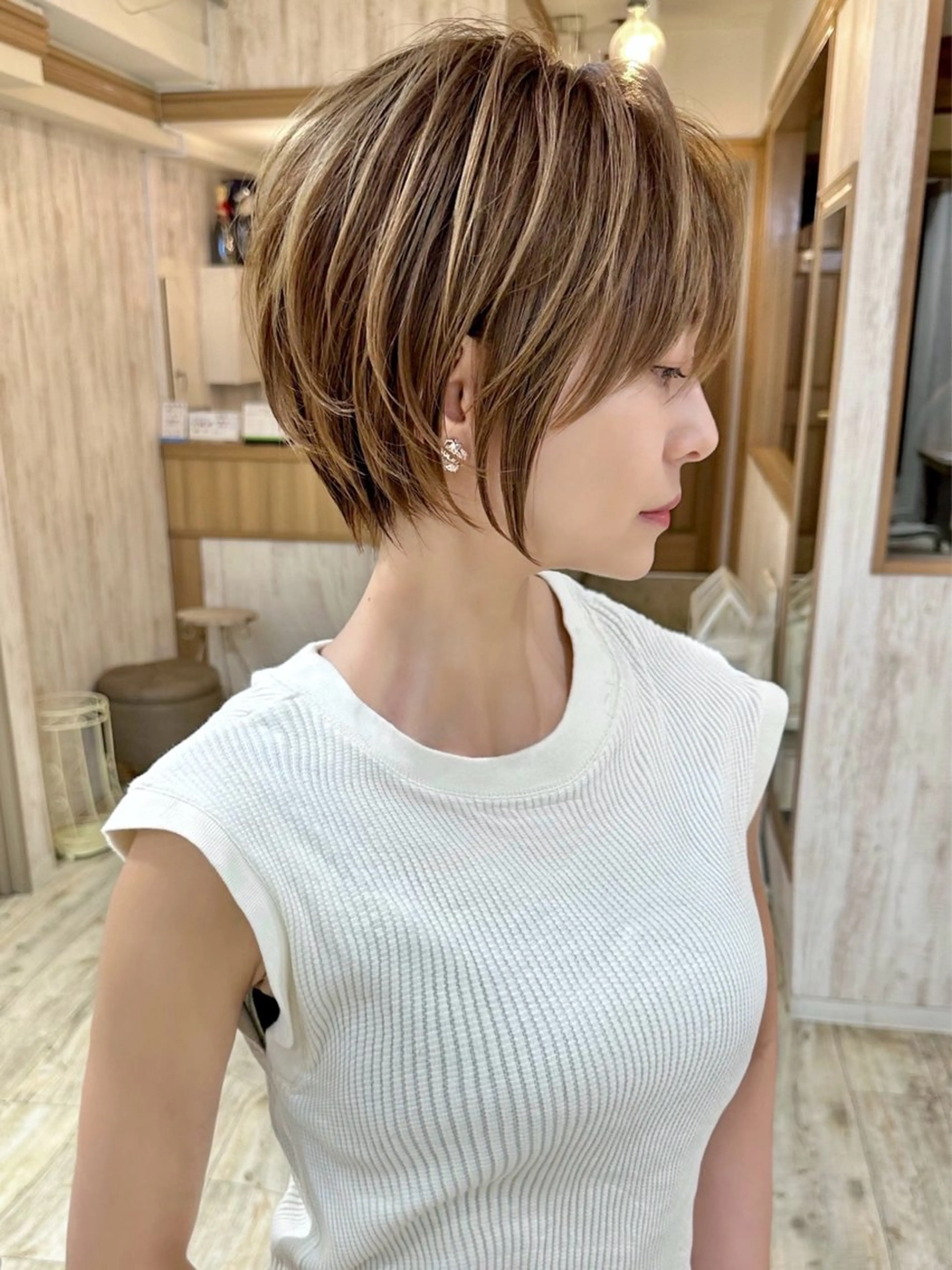 ショート おのだ あやなのヘアスタイル