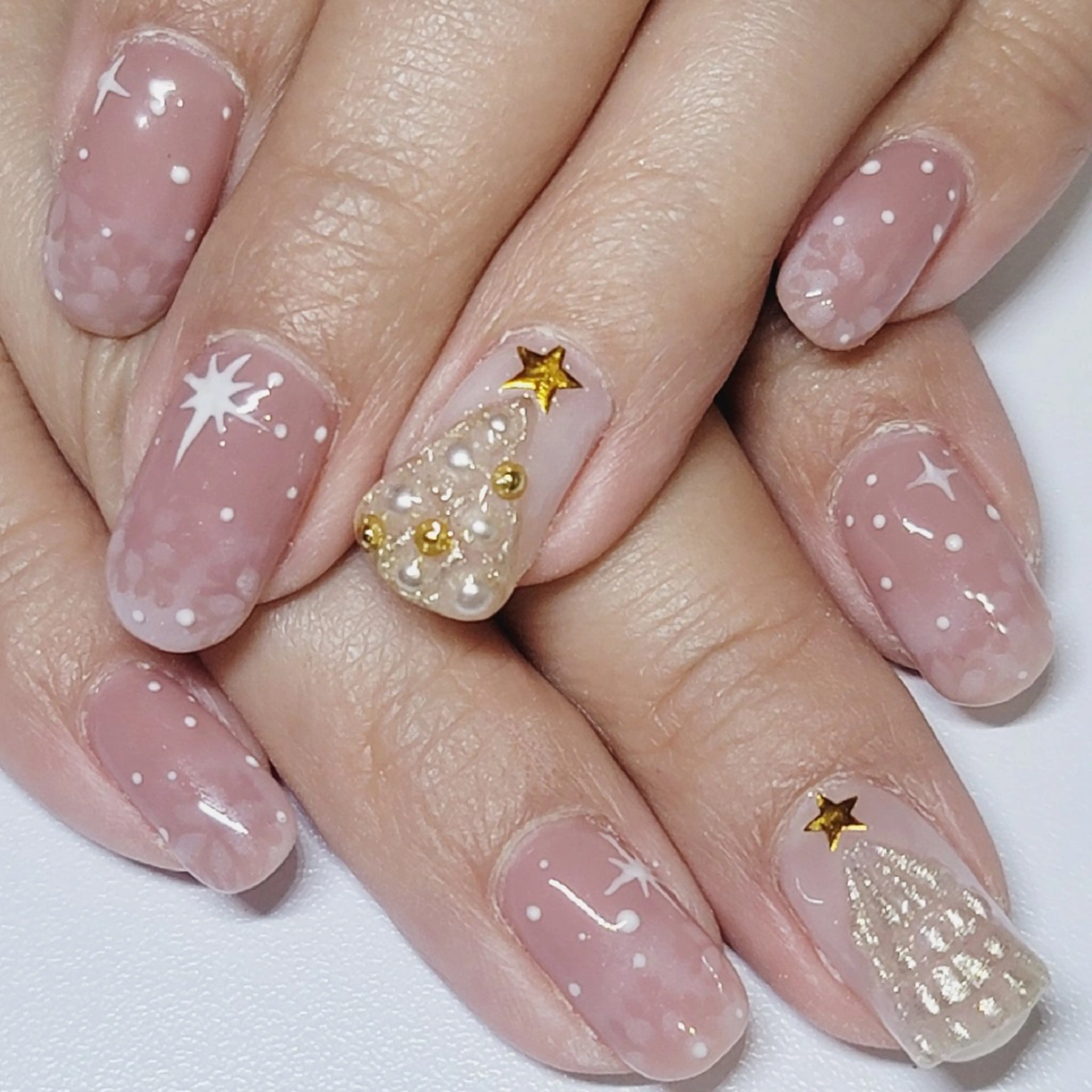 ネイル クリアネイル ピンク ピンクベージュ ホワイト 冬ネイル ハンドネイル よしだ ひろきのネイルデザイン