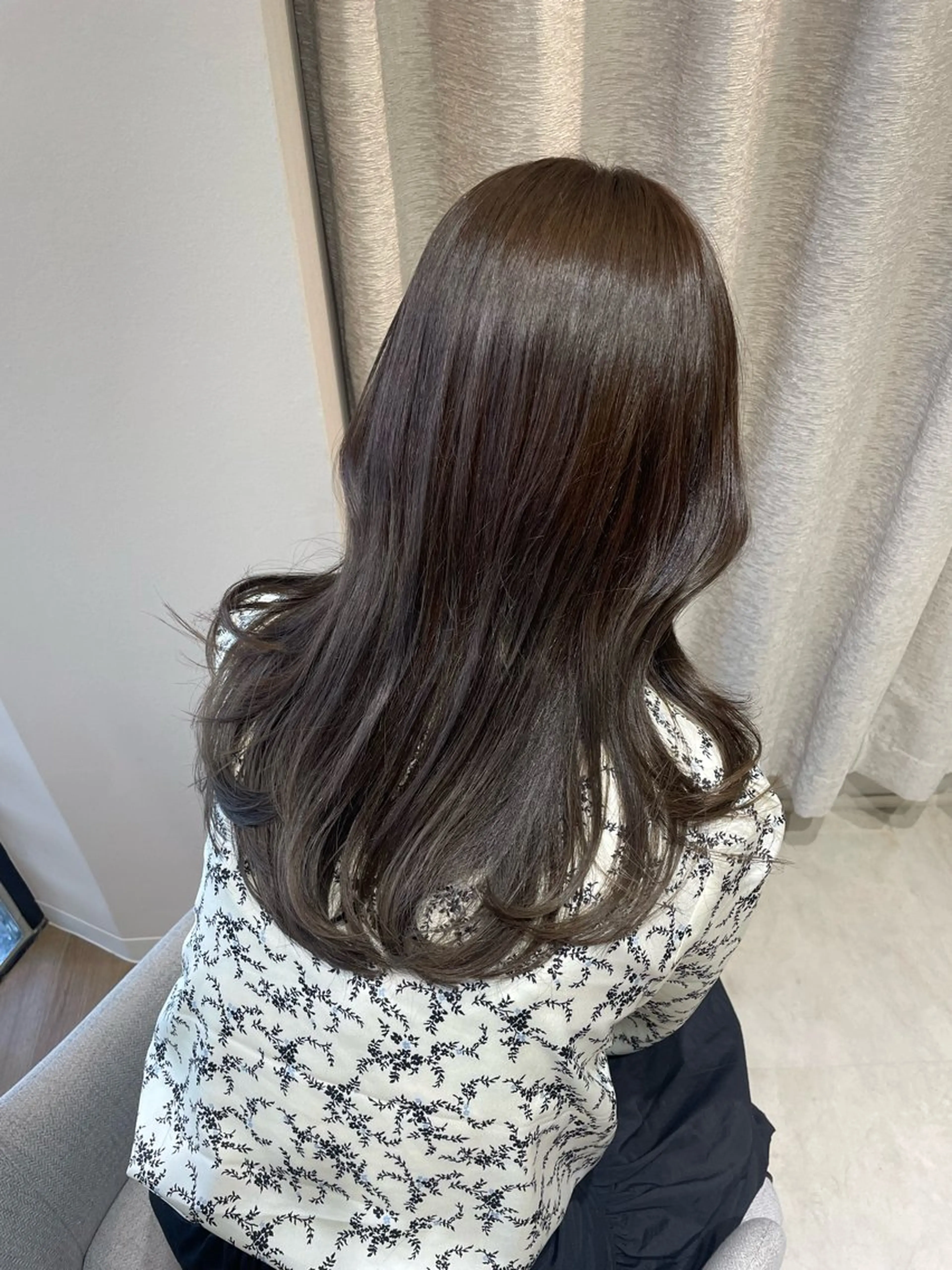 セミロング カラー カット ヘアカラー トリートメント ayano / 透明感・くすみカラーのヘアスタイル