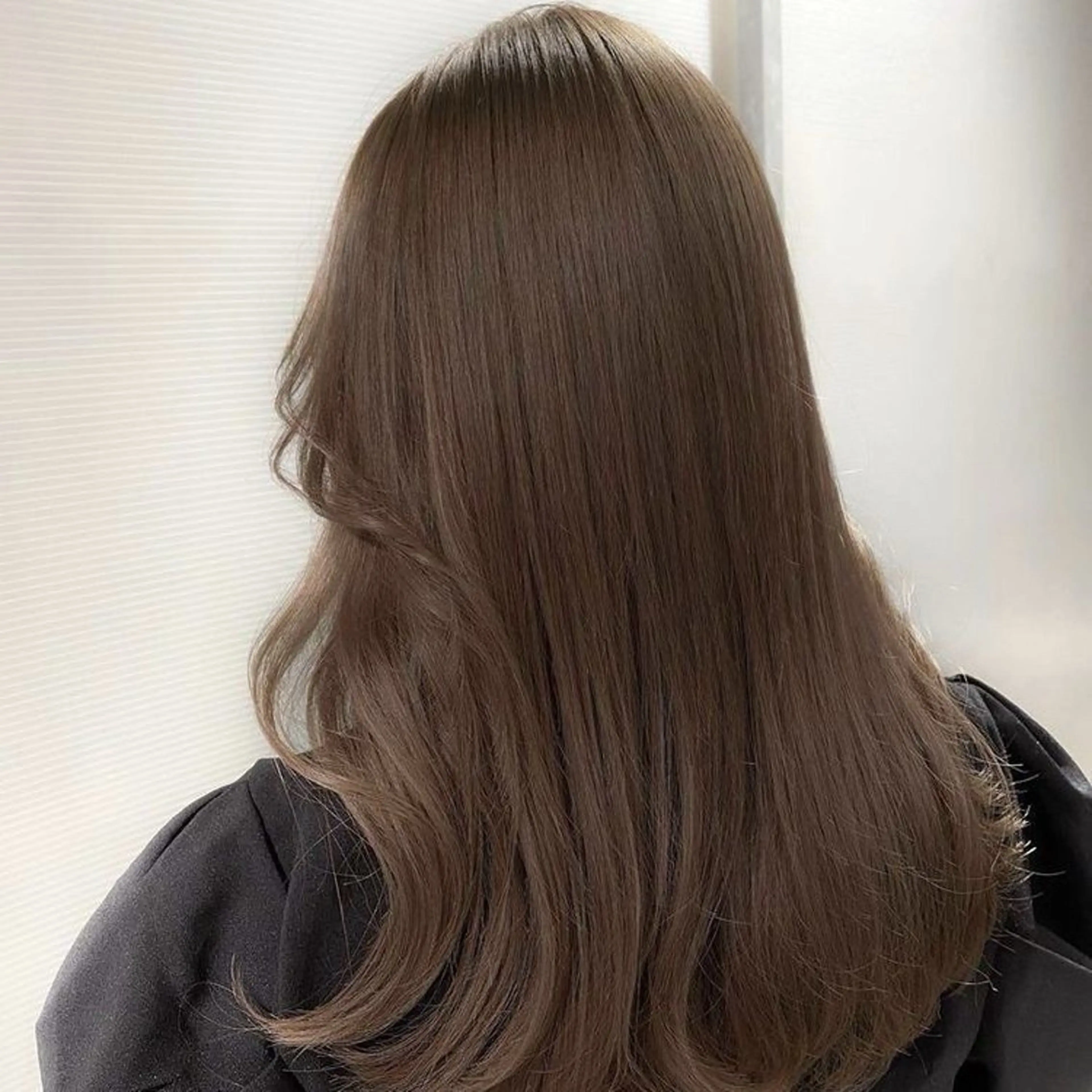 ⭐️限定クーポン⭐️ワンタッチ艶カラー➕カット➕トリートメントの写真