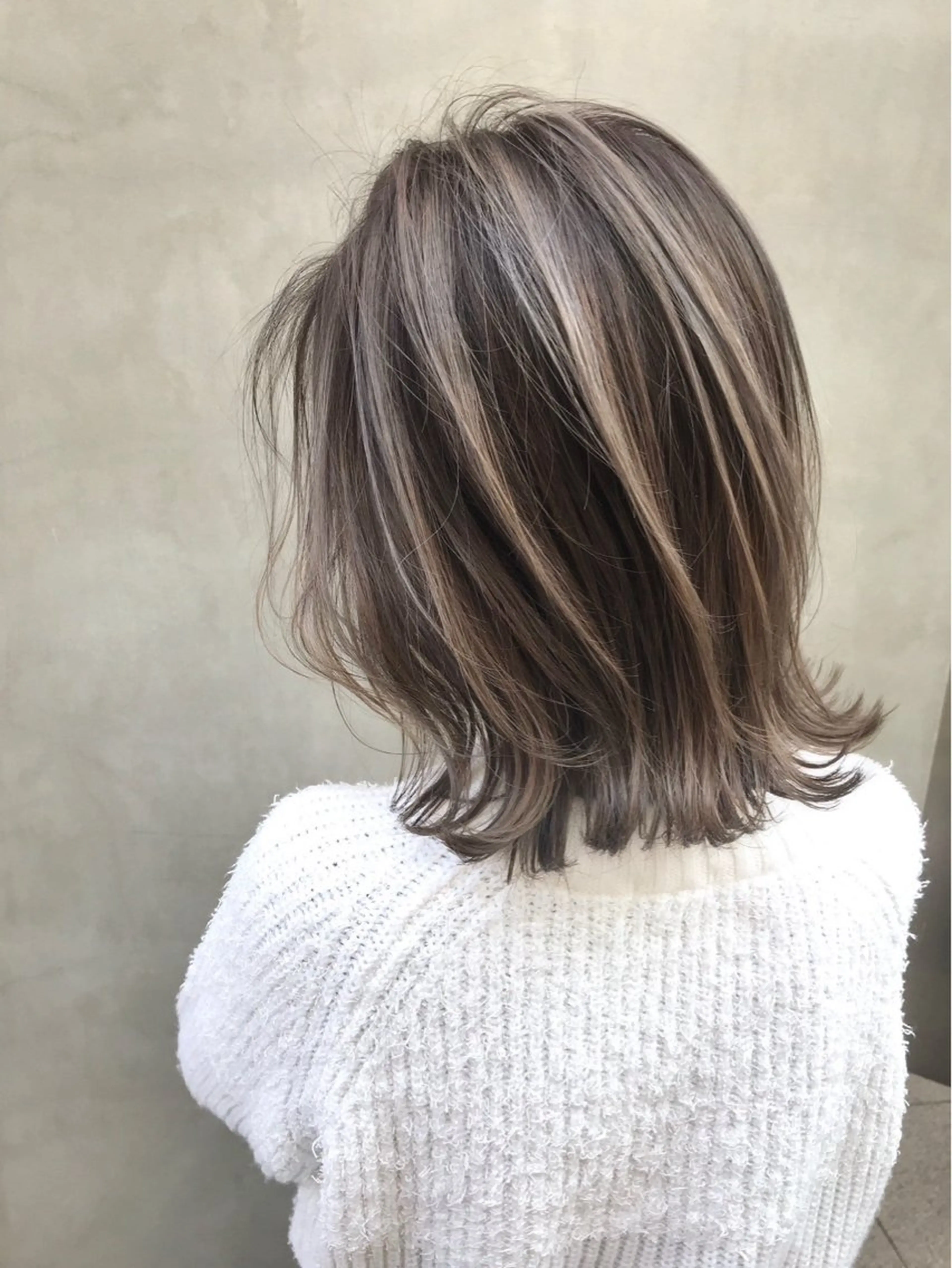 白髪ぼかしダブルカラー＋トリートメントの写真