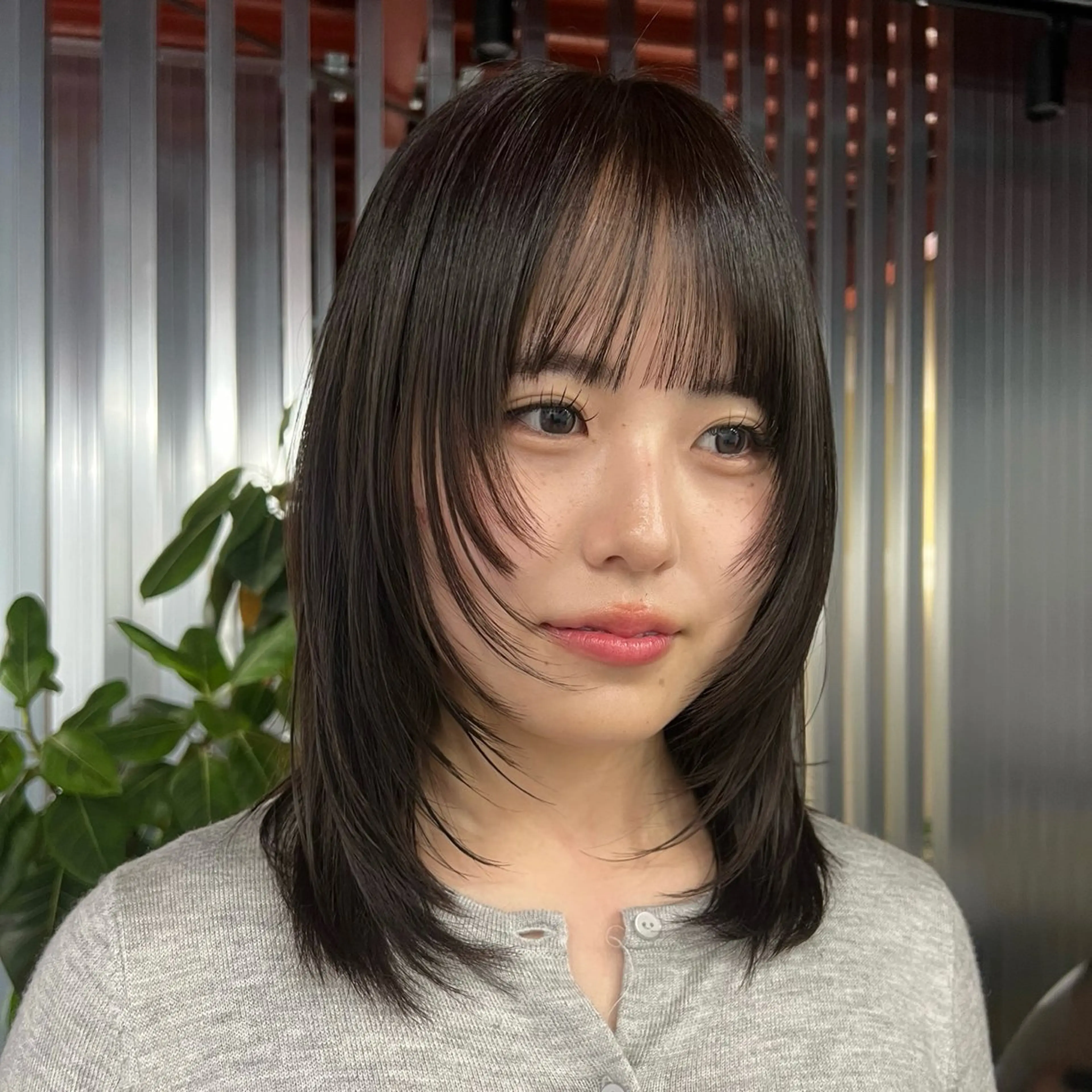 ミディアム ［　］shiro hikariのヘアスタイル