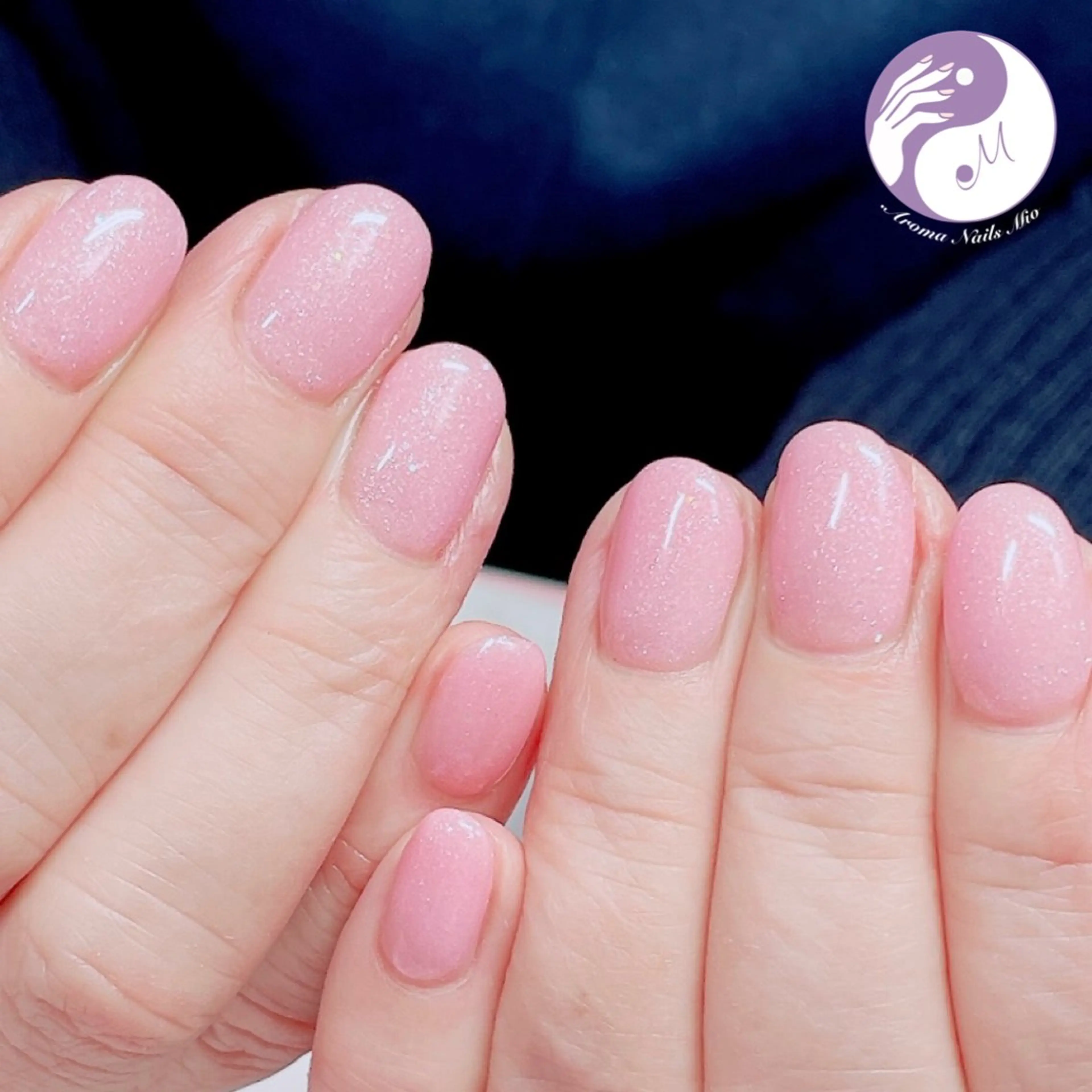 ネイル ジェルネイル ワンカラーネイル 赤色 ハンドネイル .Nails Mio 赤羽西ネイルサロンのネイルデザイン